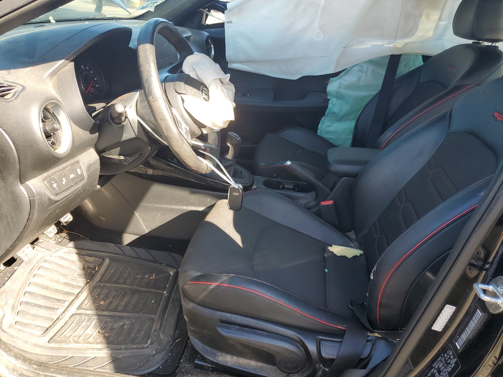 3KPF44AC8ME303216 2021 Kia Forte Gt