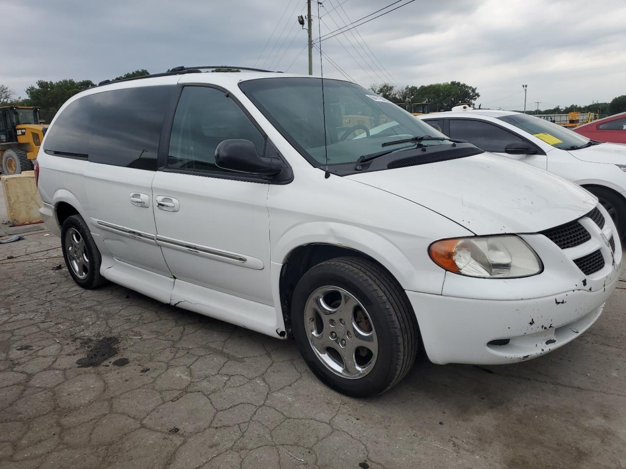 2002 Dodge Grand Caravan Es VIN: 2B4GP54L72R563645 Lot: 64115424