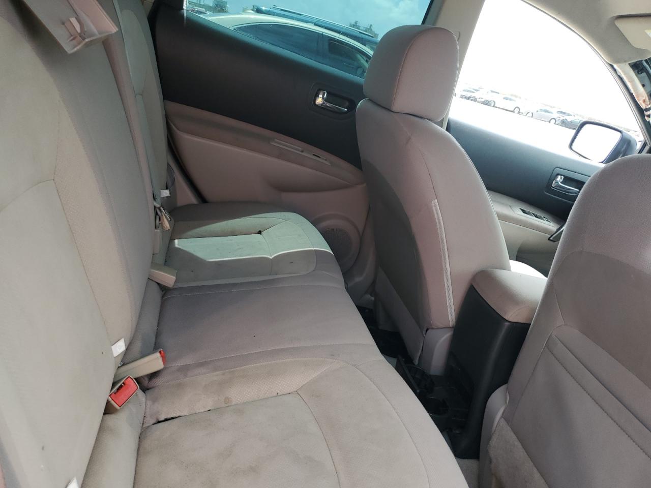 2010 Nissan Rogue S VIN: JN8AS5MT9AW022811 Lot: 61880234