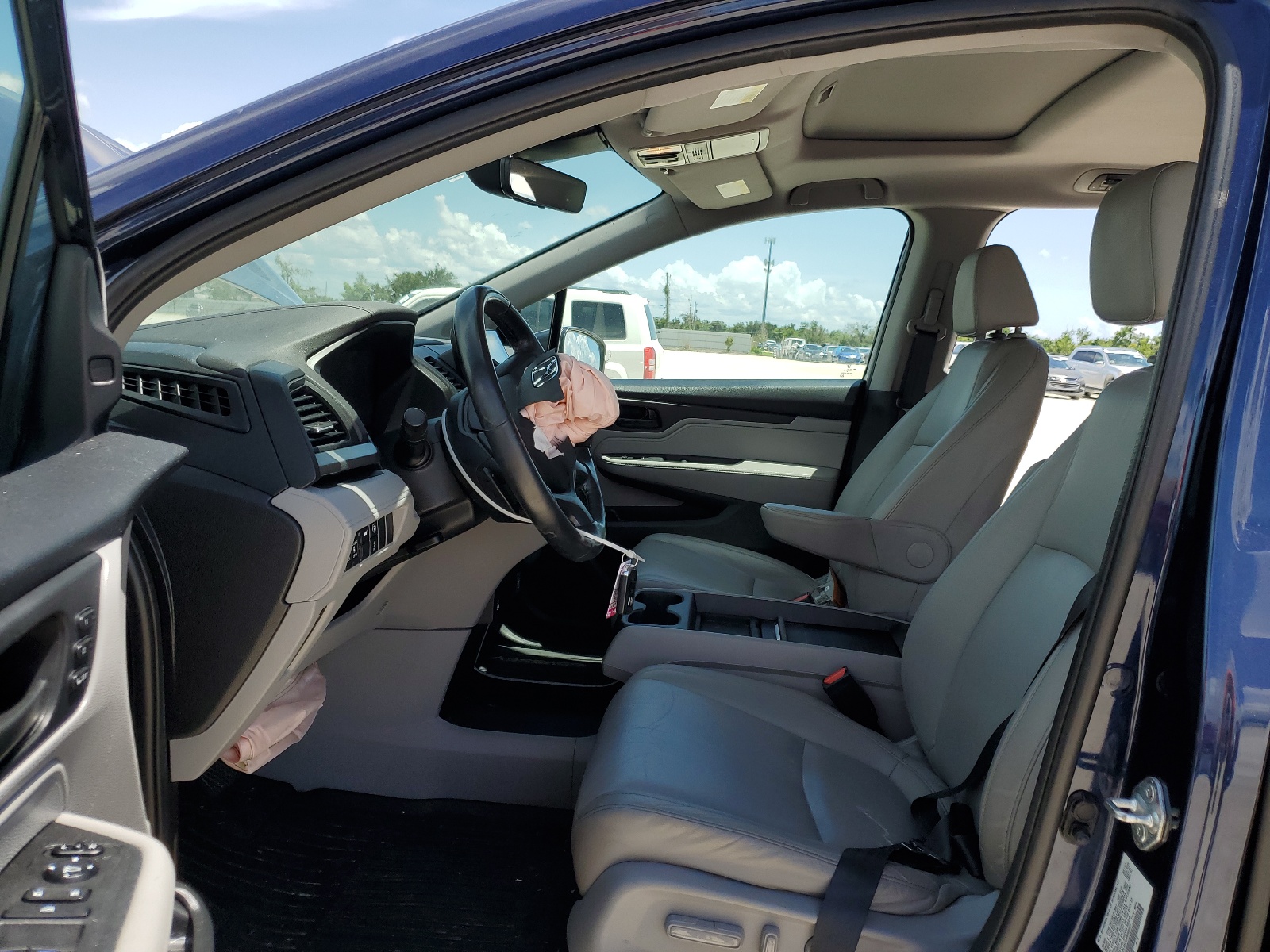 5FNRL6H78NB006527 2022 Honda Odyssey Exl