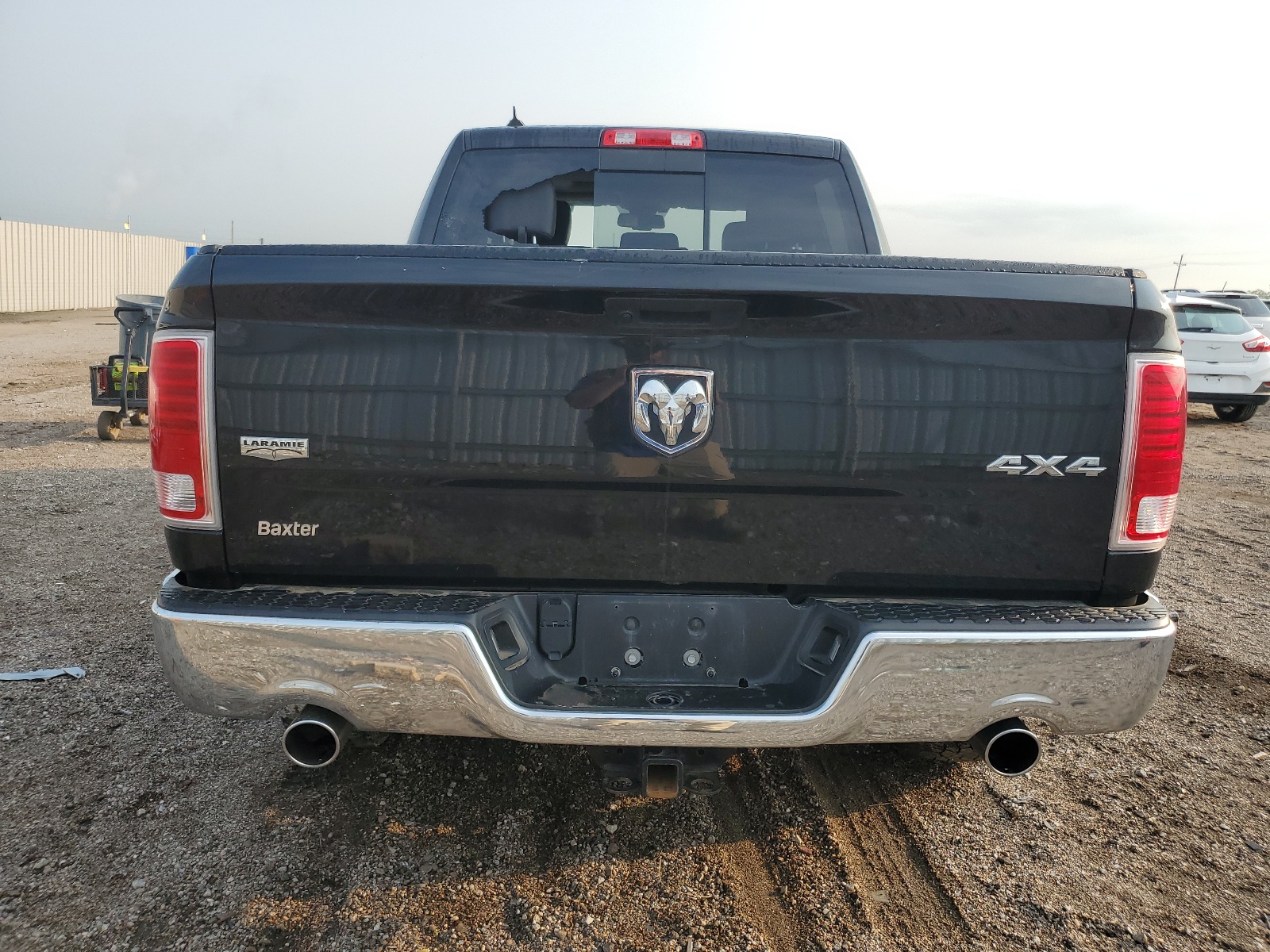 1C6RR7NM7JS353740 2018 Ram 1500 Laramie