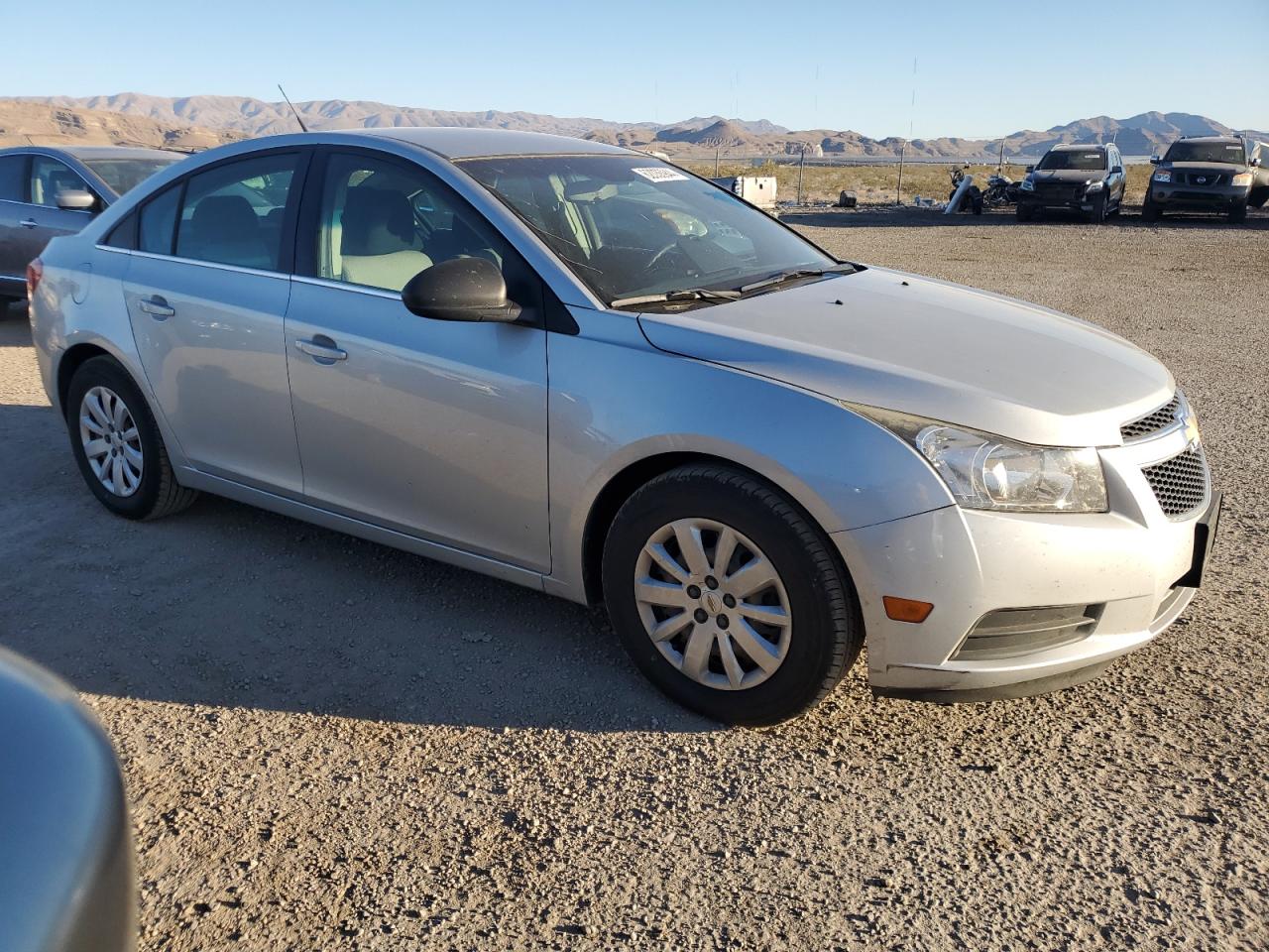 2011 Chevrolet Cruze - Image 4
