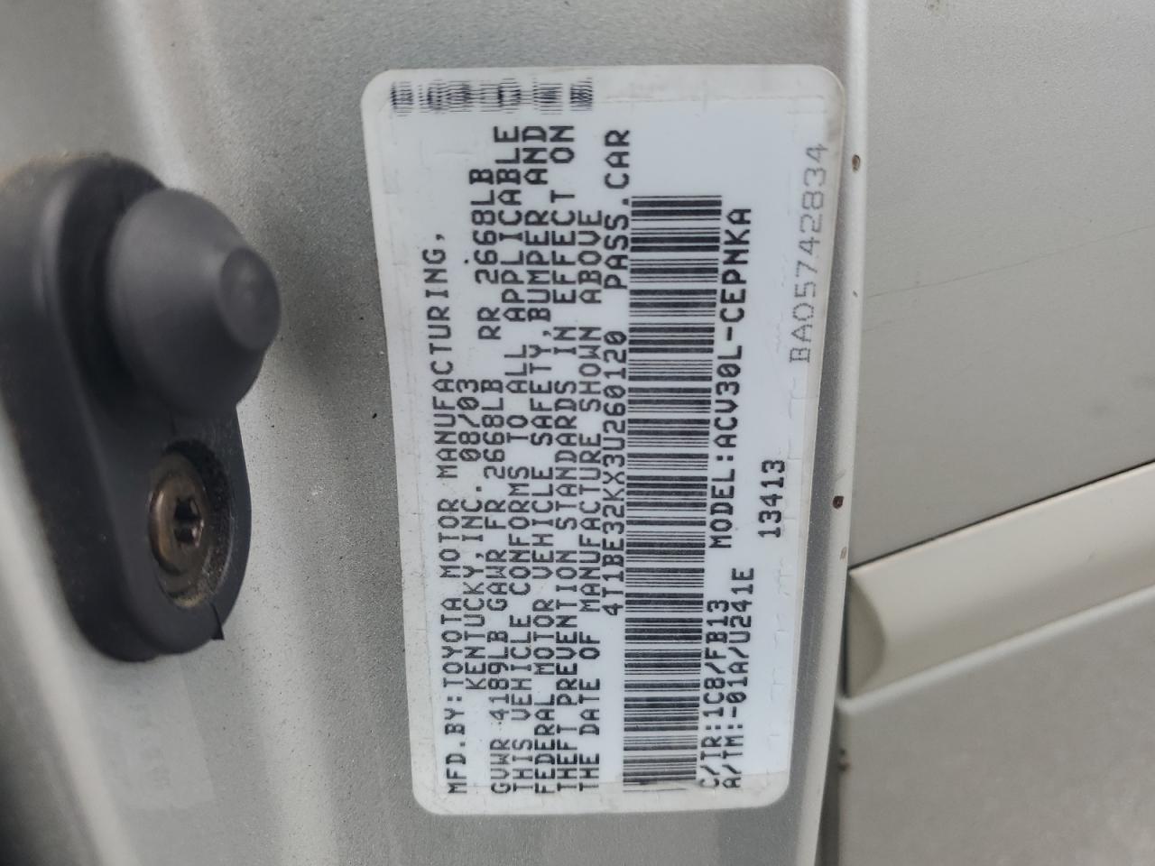 2003 Toyota Camry Le VIN: 4T1BE32KX3U260120 Lot: 61220614