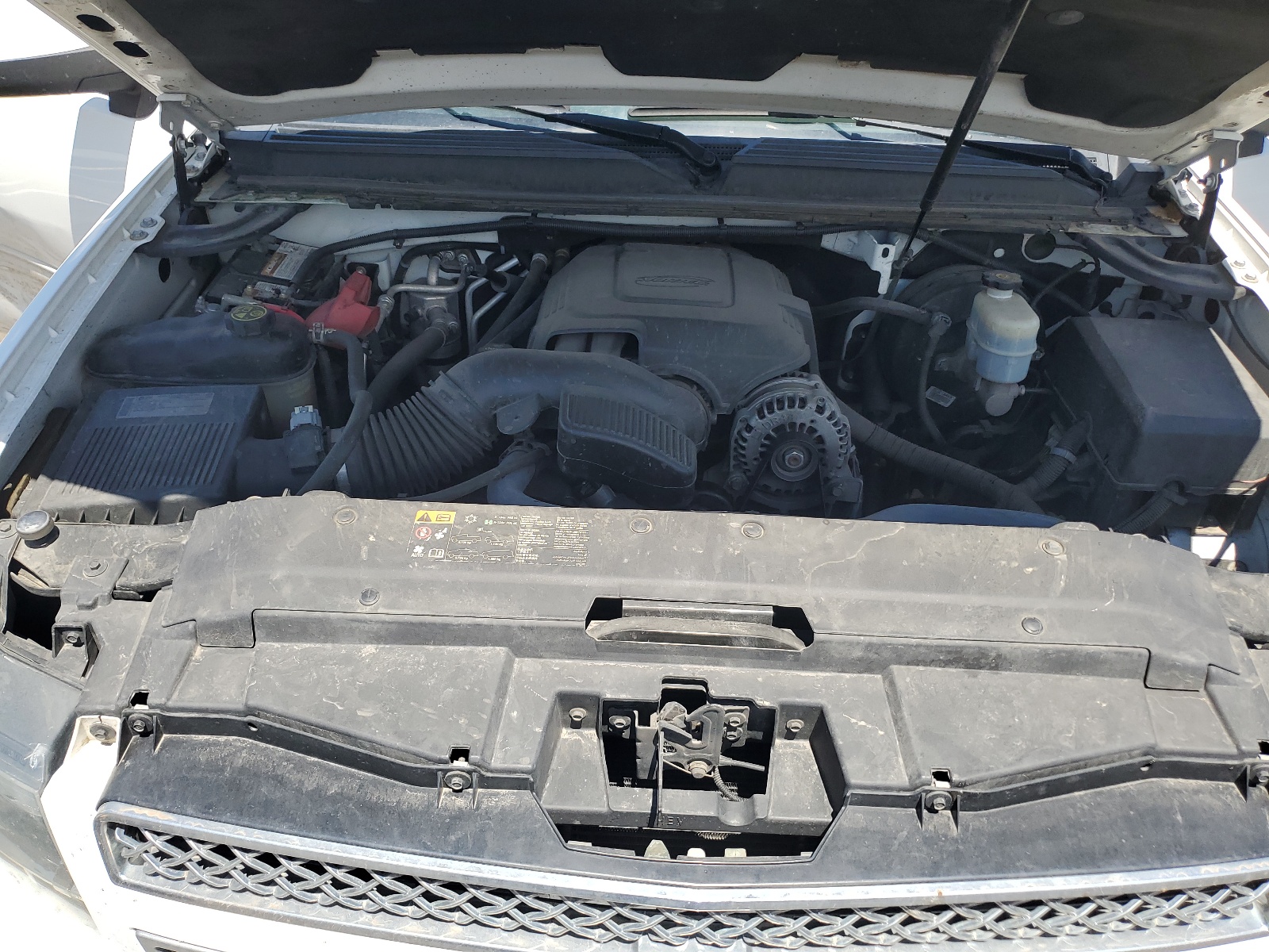 1GNSKBE00DR357050 2013 Chevrolet Tahoe K1500 Lt