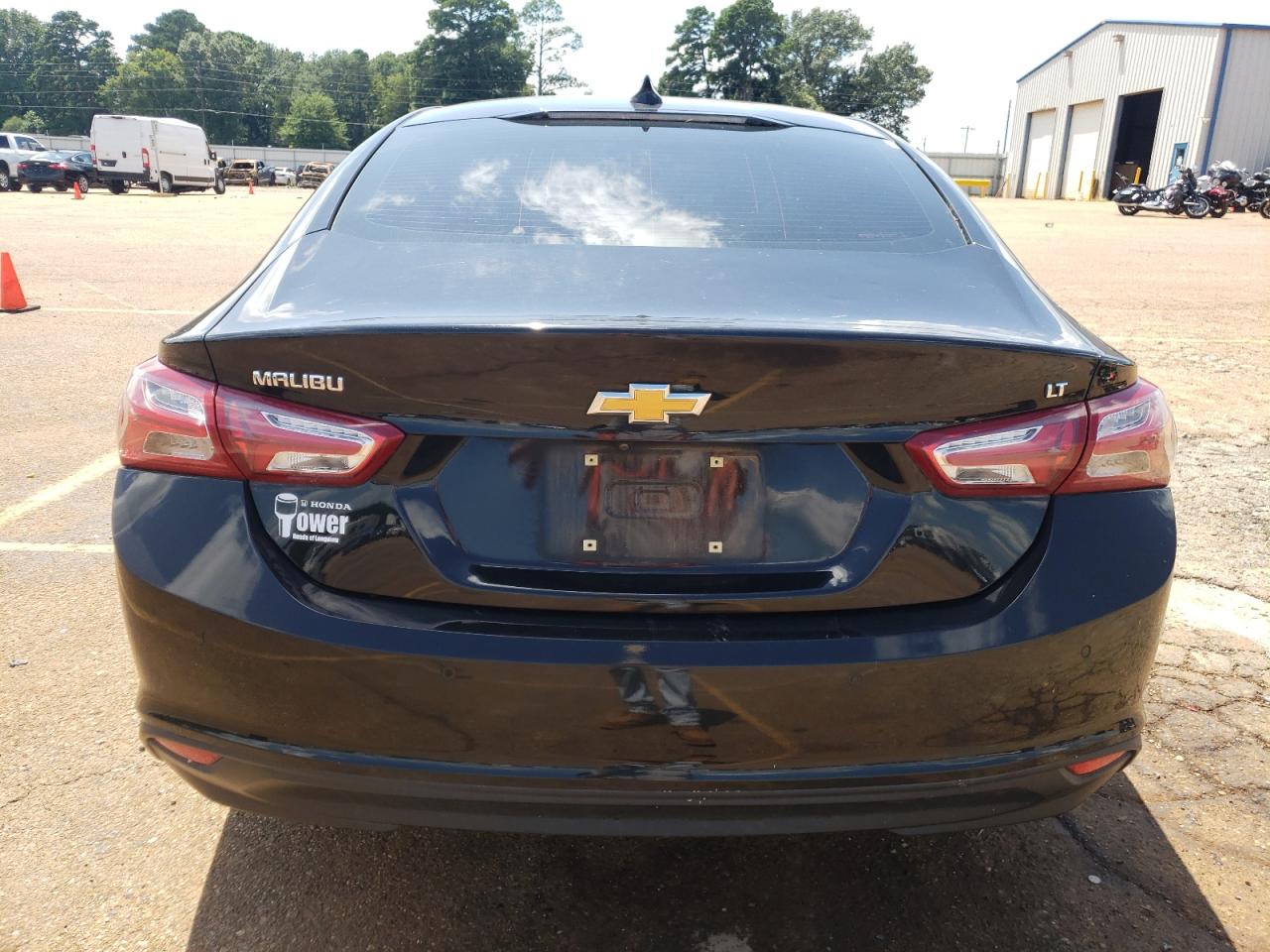 2020 Chevrolet Malibu - Image 6