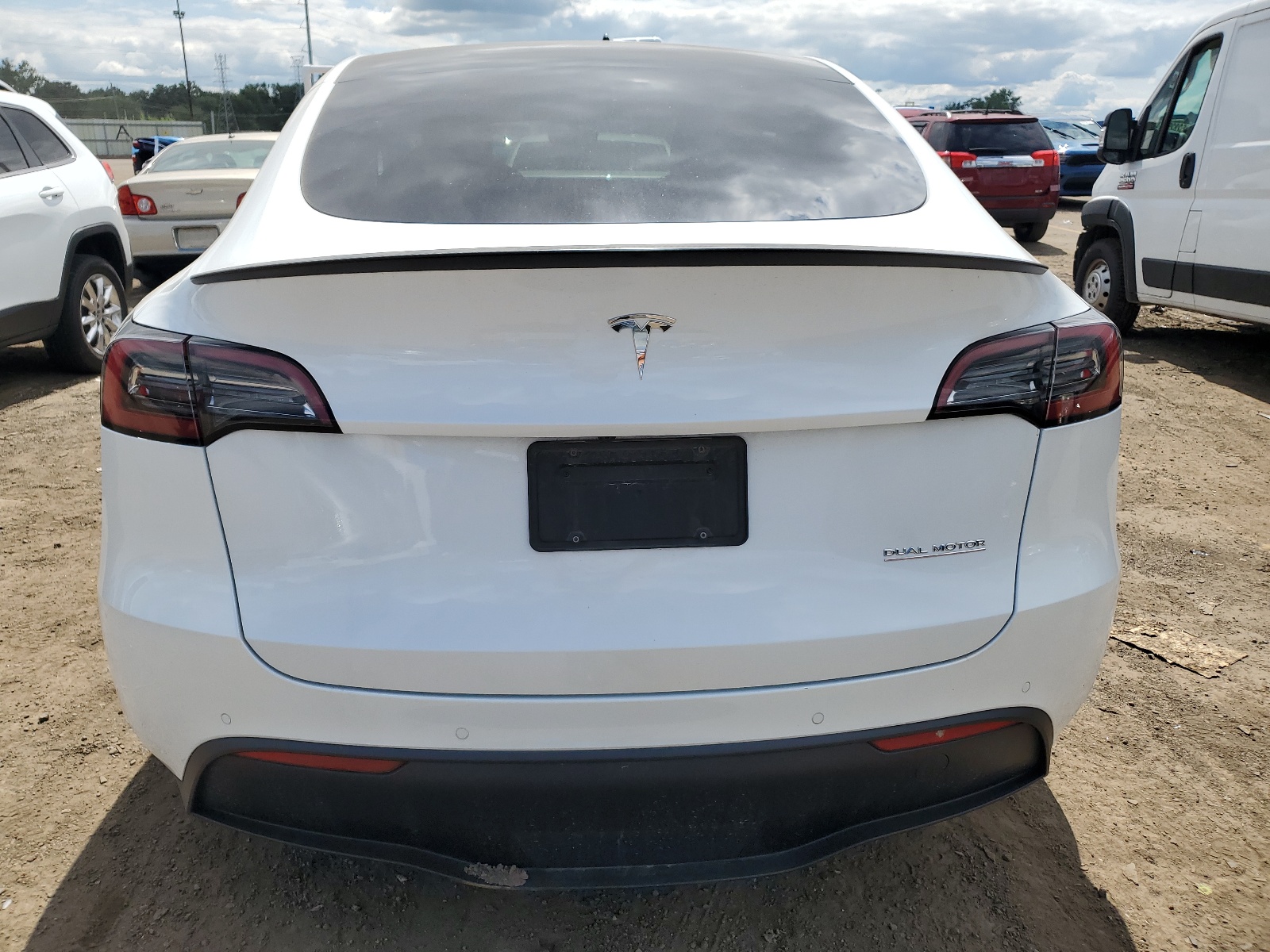 7SAYGDEF8NF461090 2022 Tesla Model Y