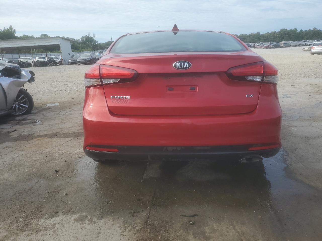 2018 Kia Forte Ex VIN: 3KPFL4A85JE165712 Lot: 61842984