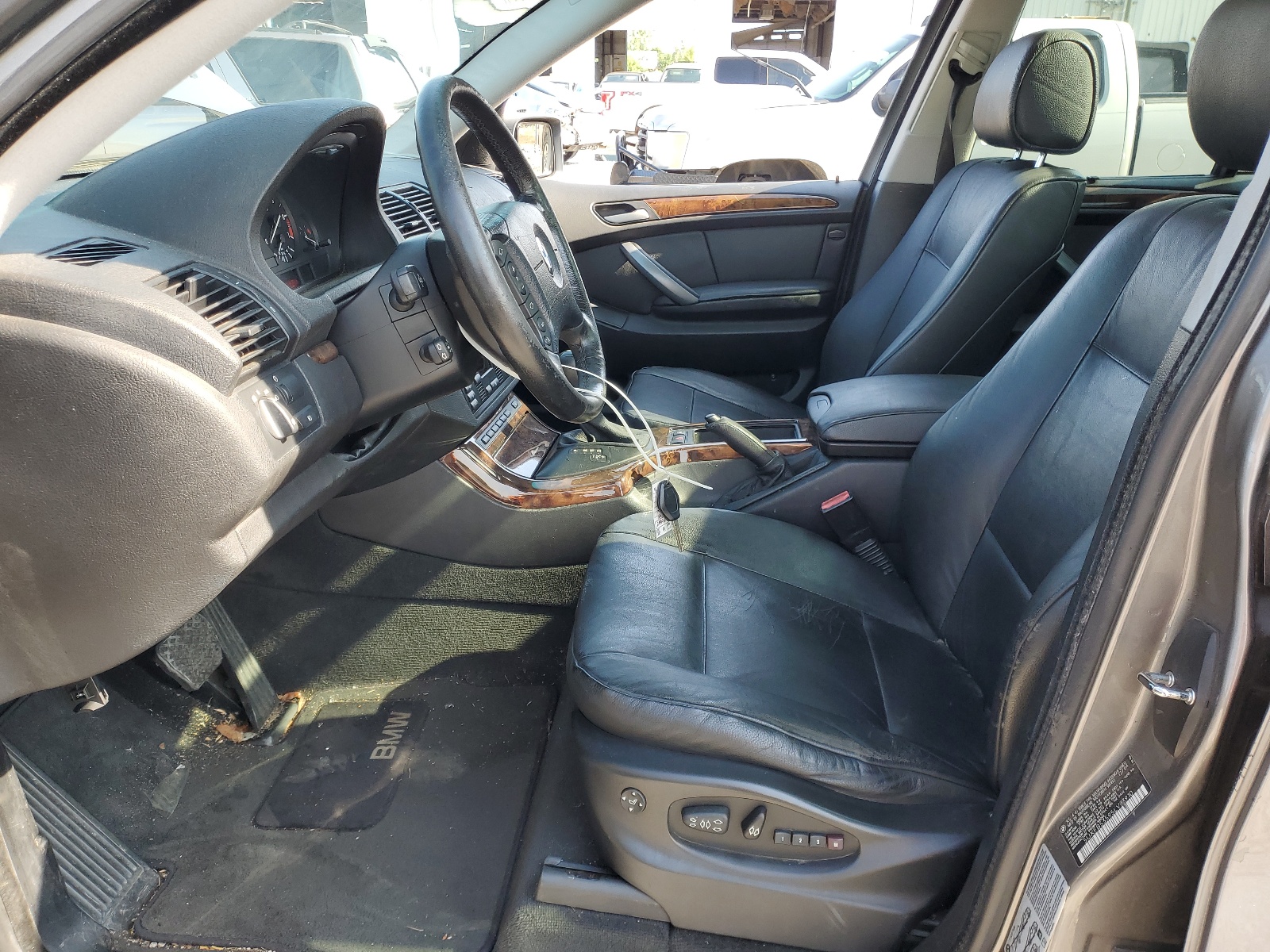 5UXFB53595LV13910 2005 BMW X5 4.4I