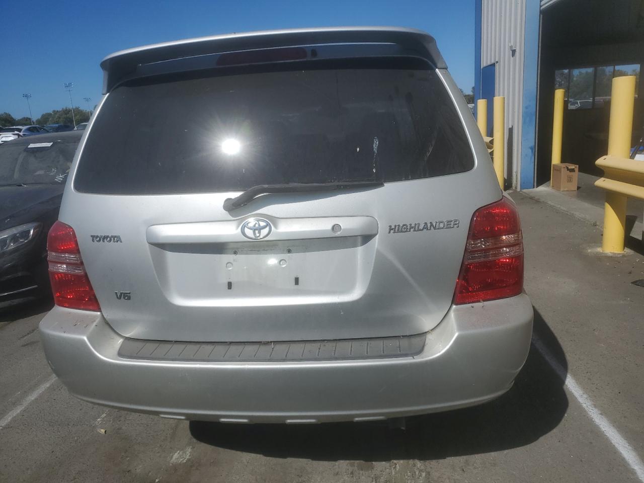 JTEGF21A930108374 2003 Toyota Highlander Limited