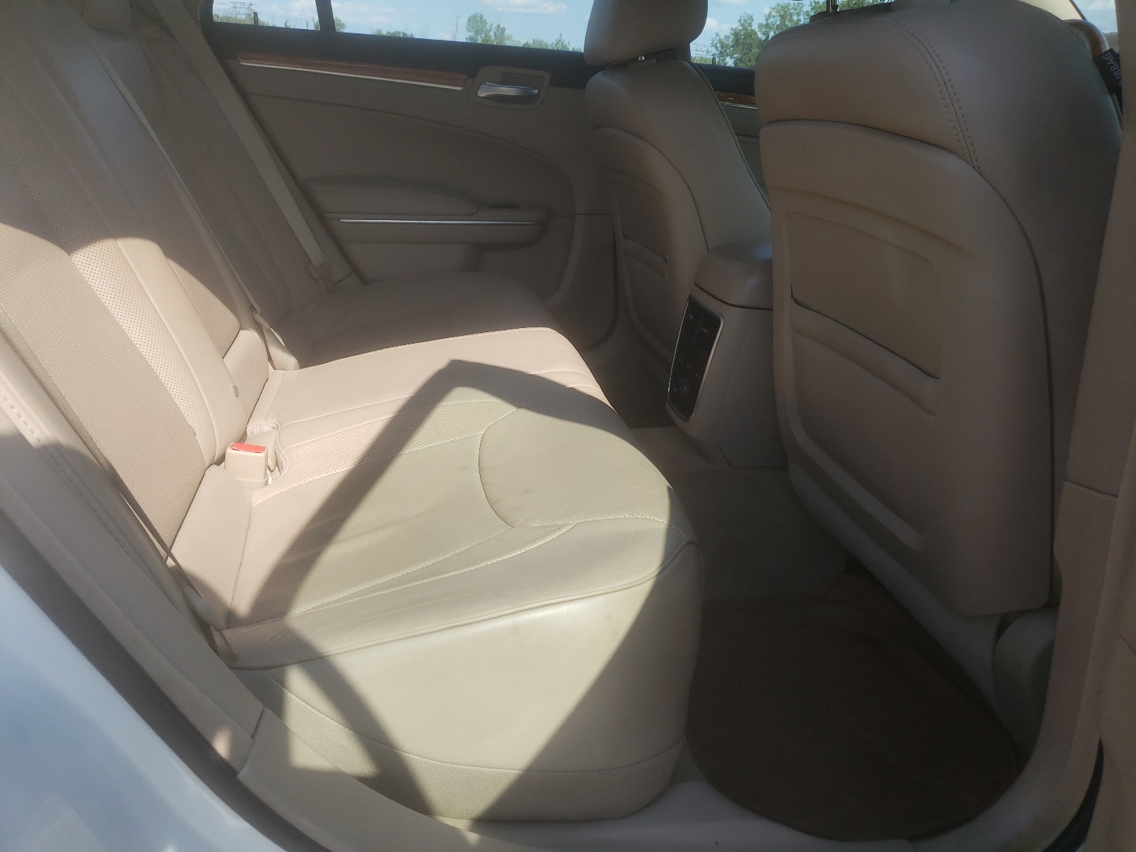 2C3CCAEG9DH557933 2013 Chrysler 300C