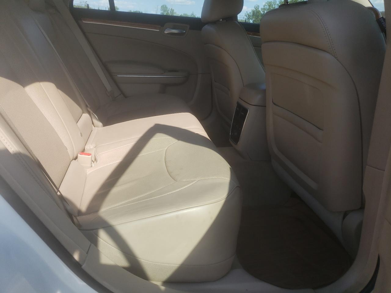 2013 Chrysler 300C VIN: 2C3CCAEG9DH557933 Lot: 64359244