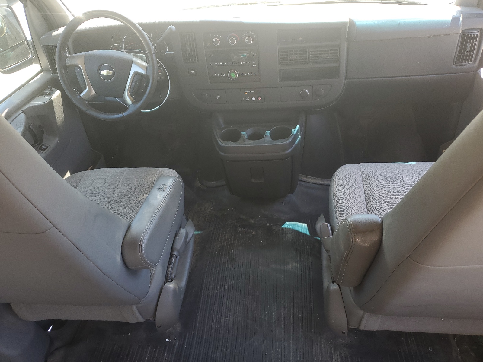 1GCSGAFX1C1151409 2012 Chevrolet Express G1500