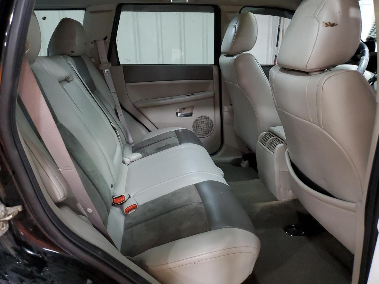 2007 Jeep Grand Cherokee Overland VIN: 1J8HR68247C574958 Lot: 62083674