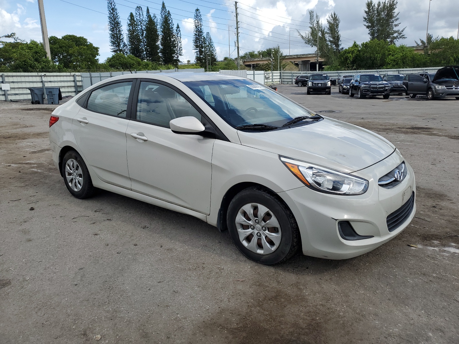 2016 Hyundai Accent Se vin: KMHCT4AE6GU083311