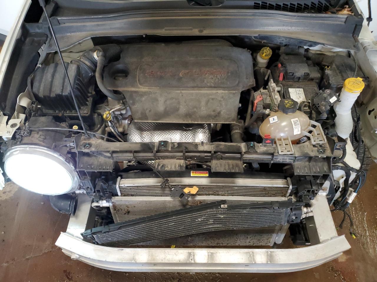 2015 Jeep Renegade Latitude VIN: ZACCJBBT6FPB95912 Lot: 61685484