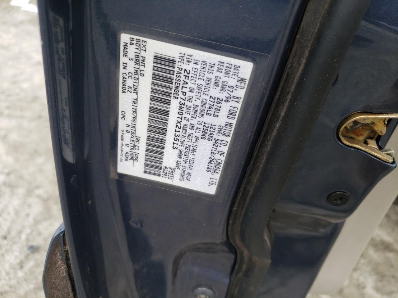 1996 Ford Crown Victoria VIN: 2FALP73W0TX213513 Lot: 63854384