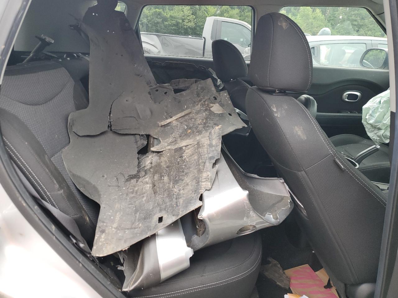 2018 Kia Soul + VIN: KNDJP3A59J7510335 Lot: 62723534