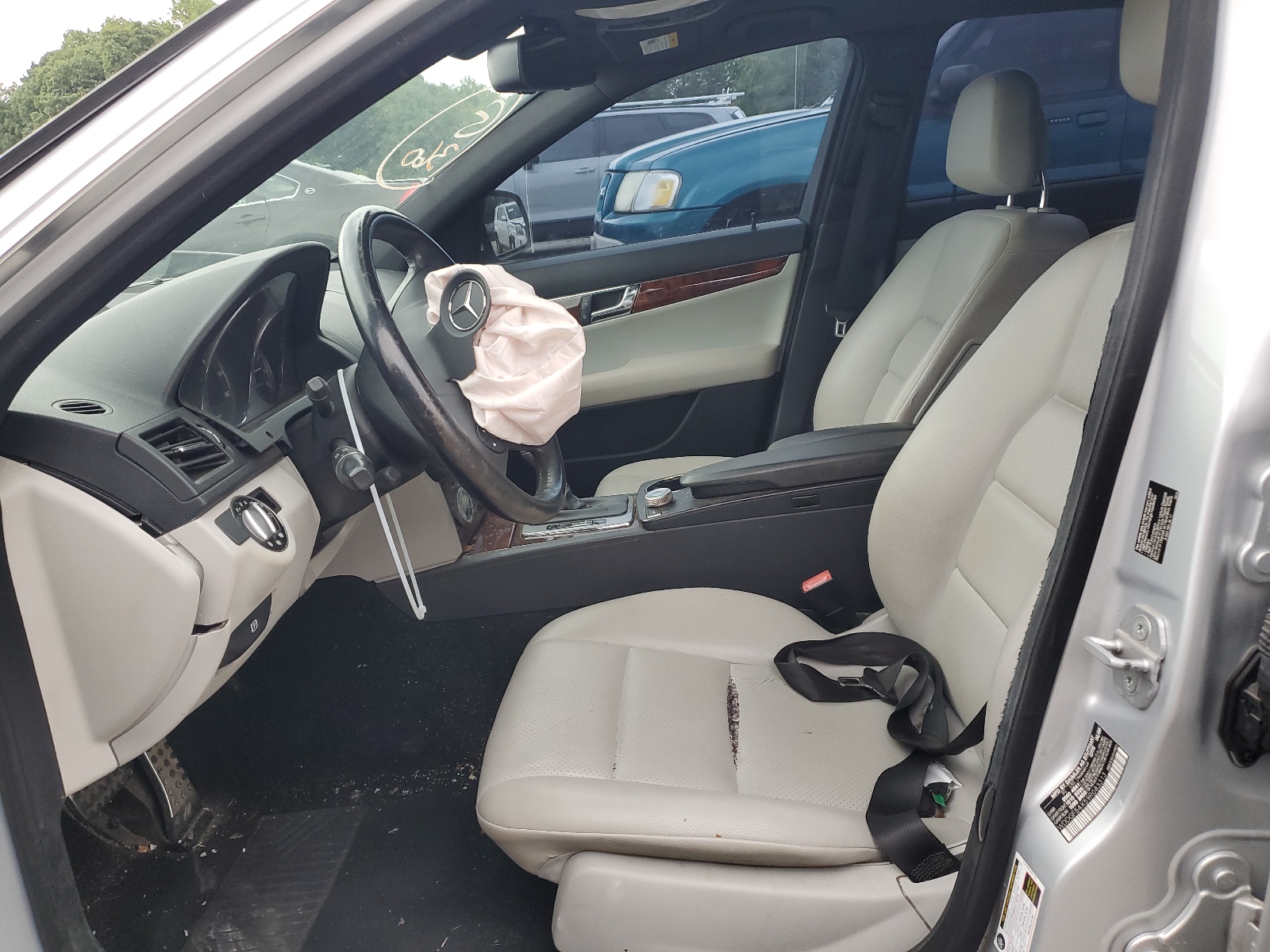 WDDGF54X59R083313 2009 Mercedes-Benz C 300