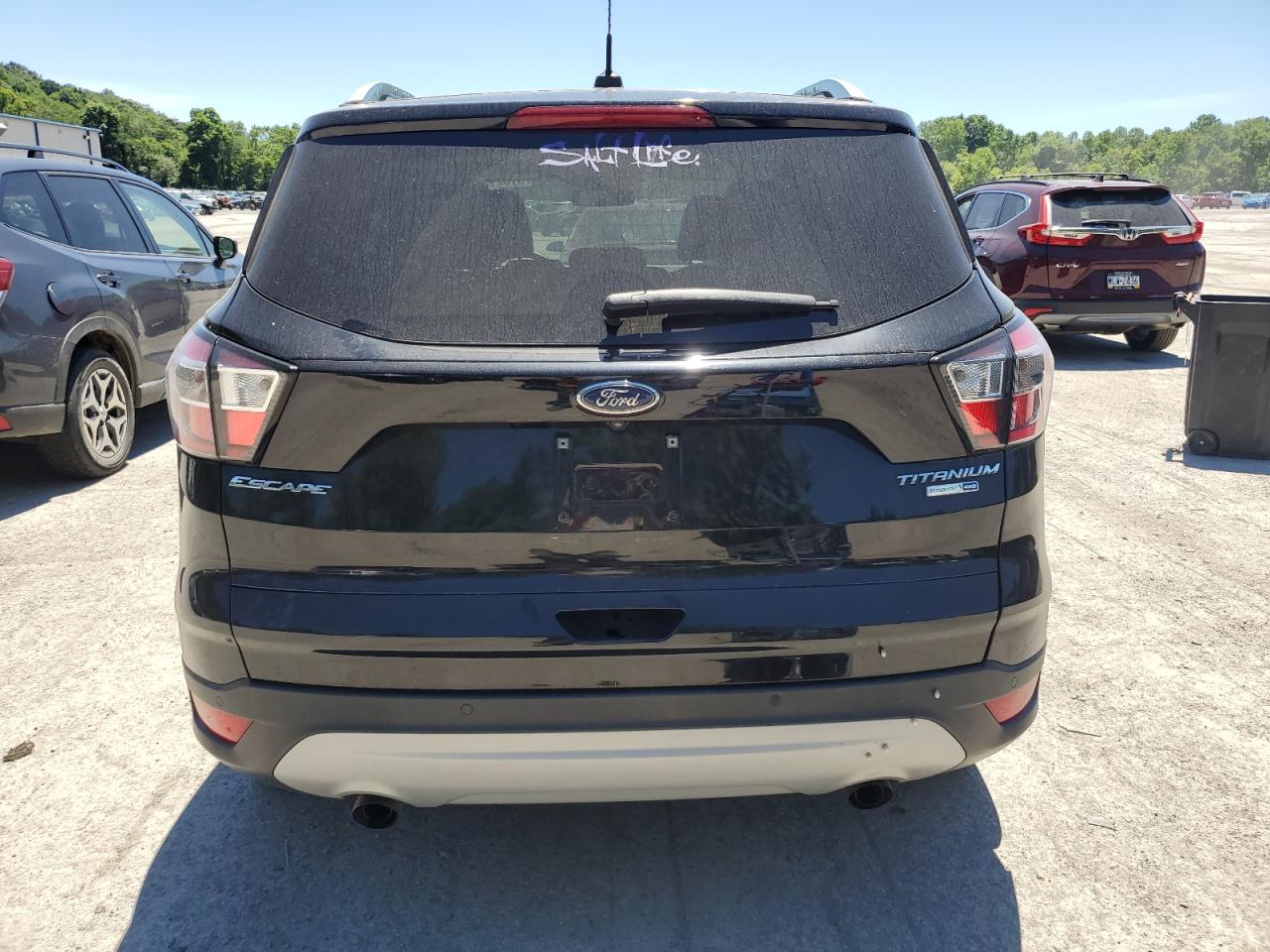 1FMCU9JD2HUC46345 2017 Ford Escape Titanium