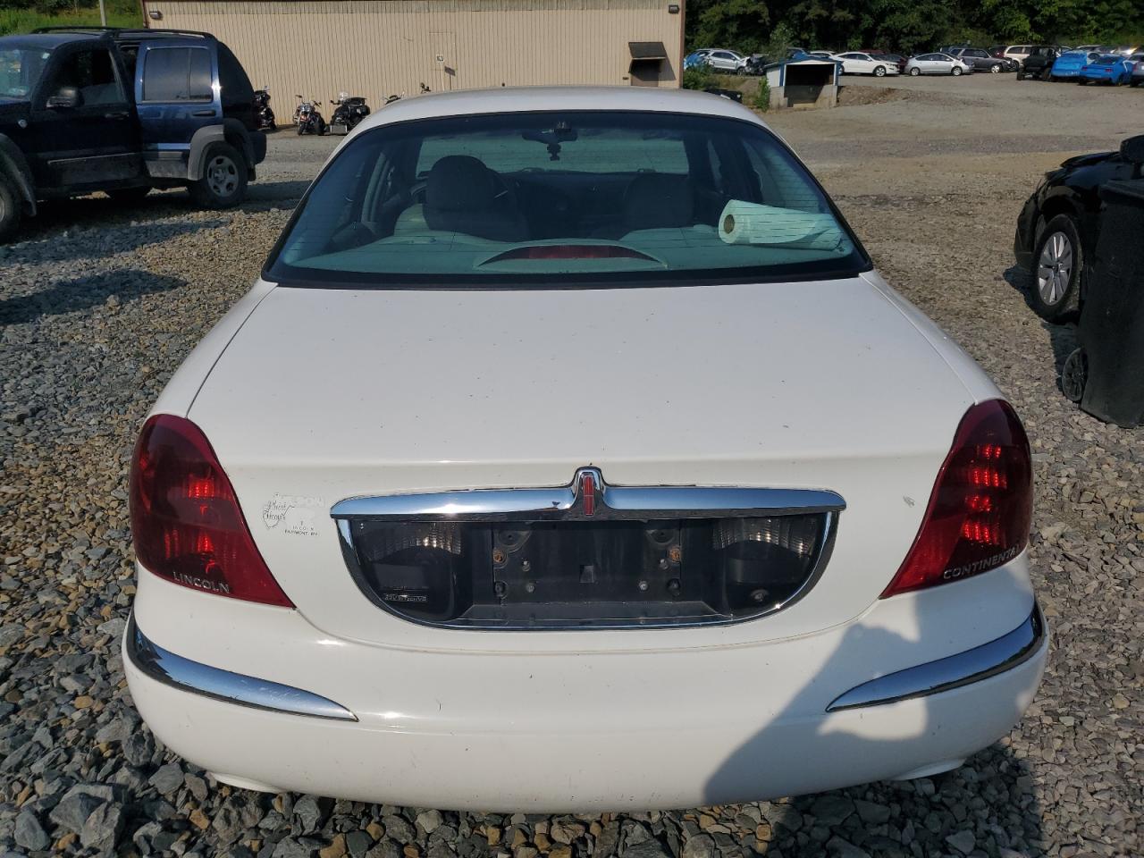 2002 Lincoln Continental VIN: 1LNHM97V52Y675176 Lot: 63220714