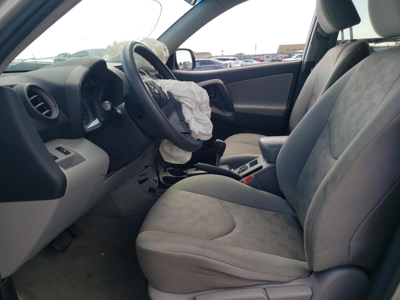 2T3KF4DV5CW147421 2012 Toyota Rav4