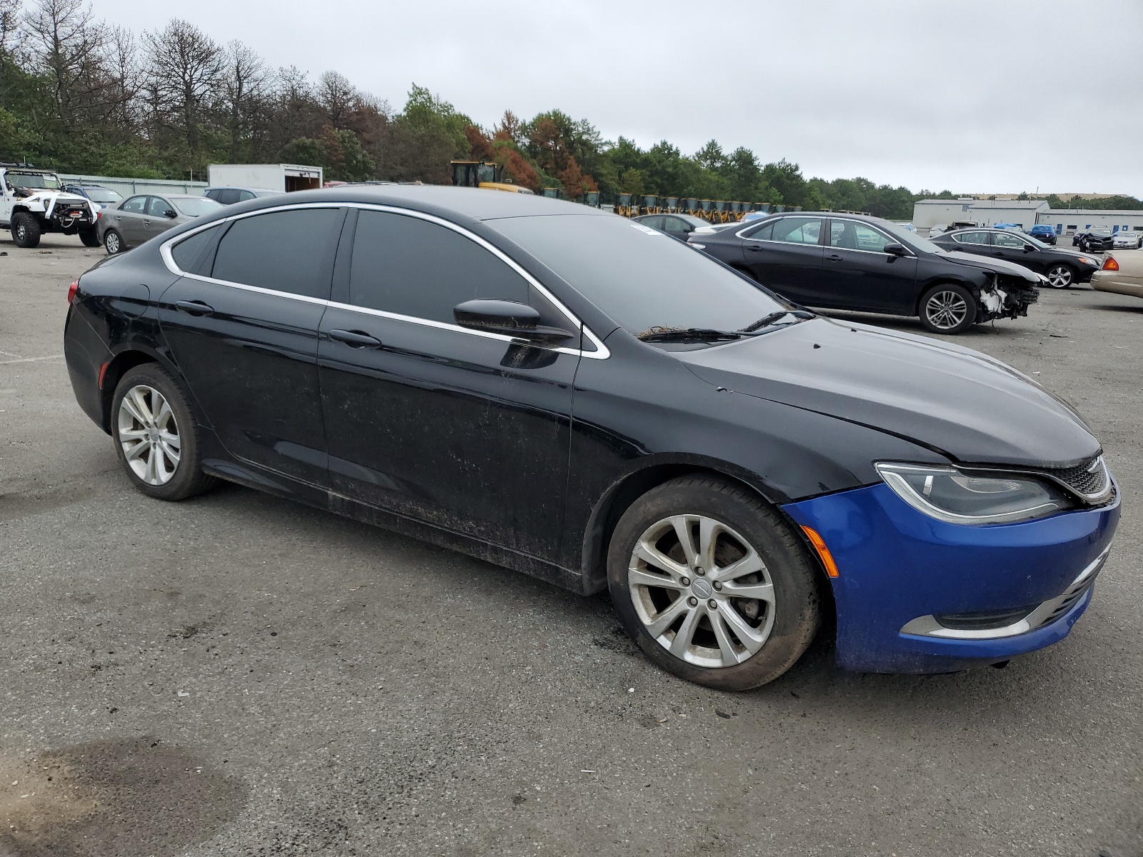 2015 Chrysler 200 Limited vin: 1C3CCCAB8FN718367