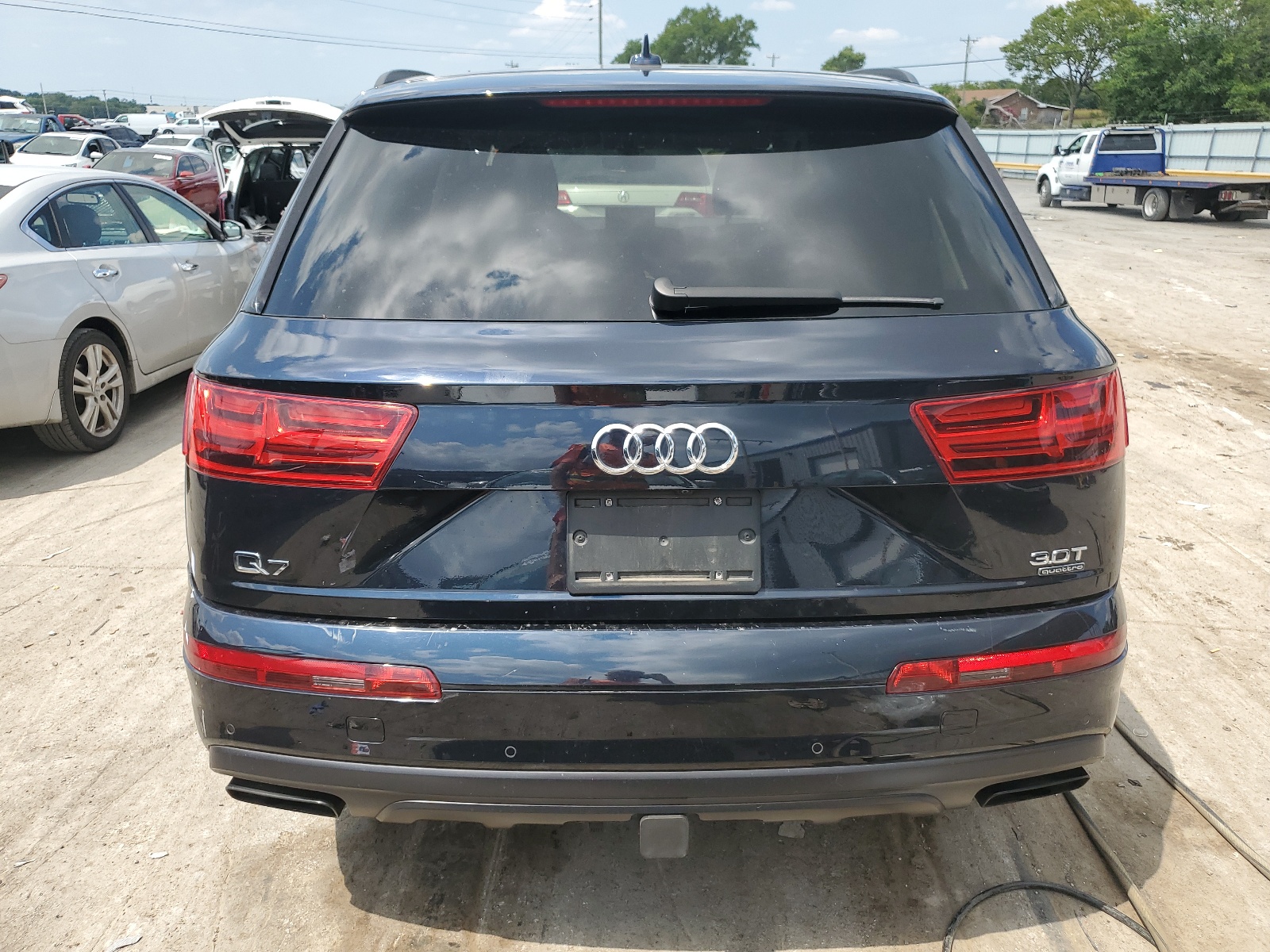 WA1VABF70JD009367 2018 Audi Q7 Prestige