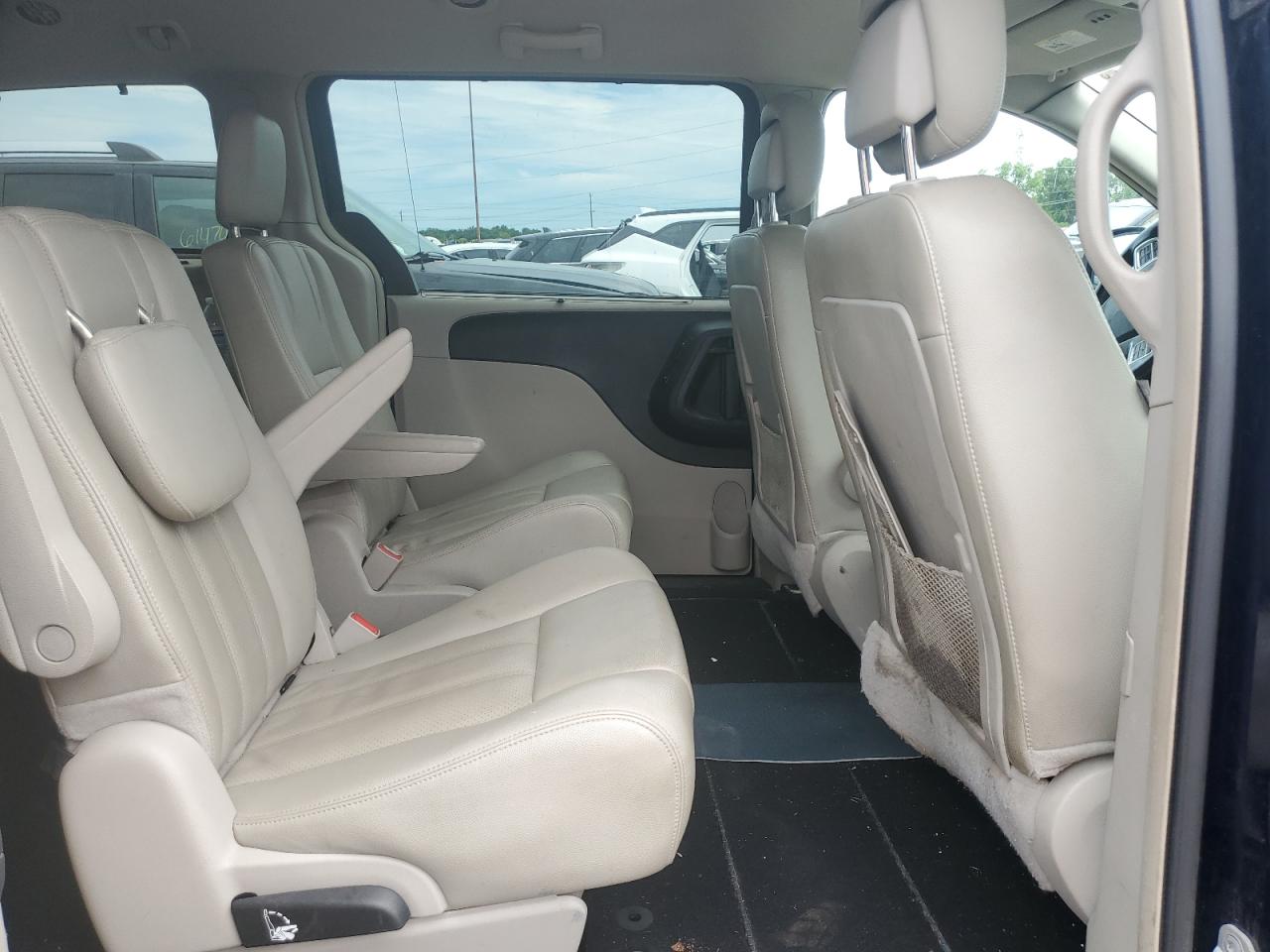 2013 Chrysler Town & Country Touring L VIN: 2C4RC1CG9DR509447 Lot: 61280314