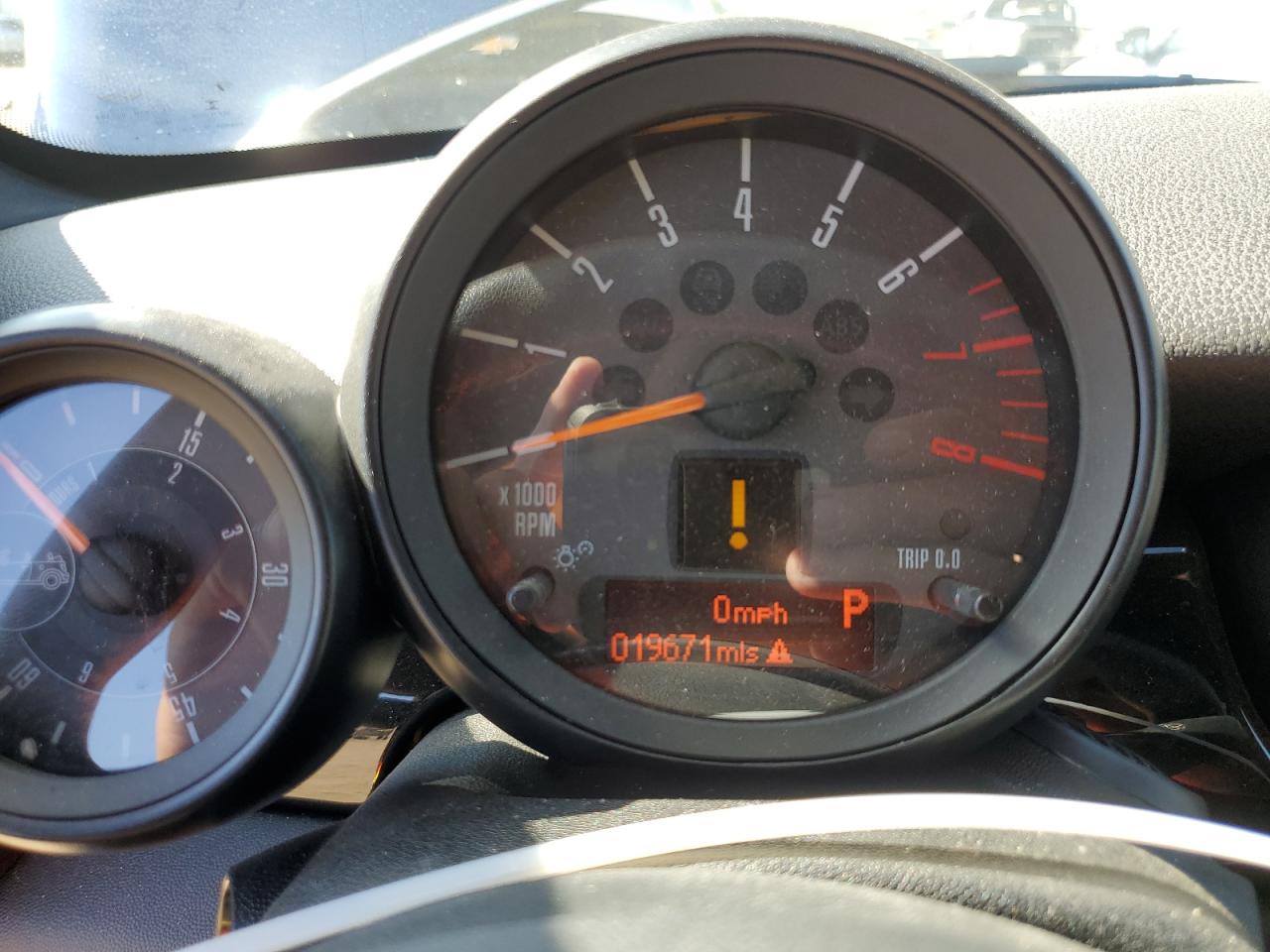 2015 Mini Cooper Roadster VIN: WMWSY1C56FT626056 Lot: 62042764