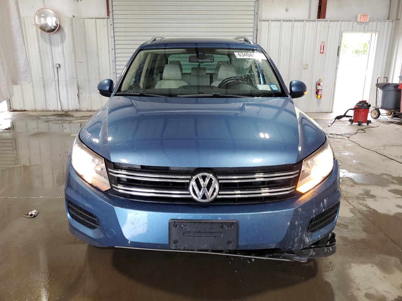 WVGSV7AX2HW510448 2017 Volkswagen Tiguan Wolfsburg