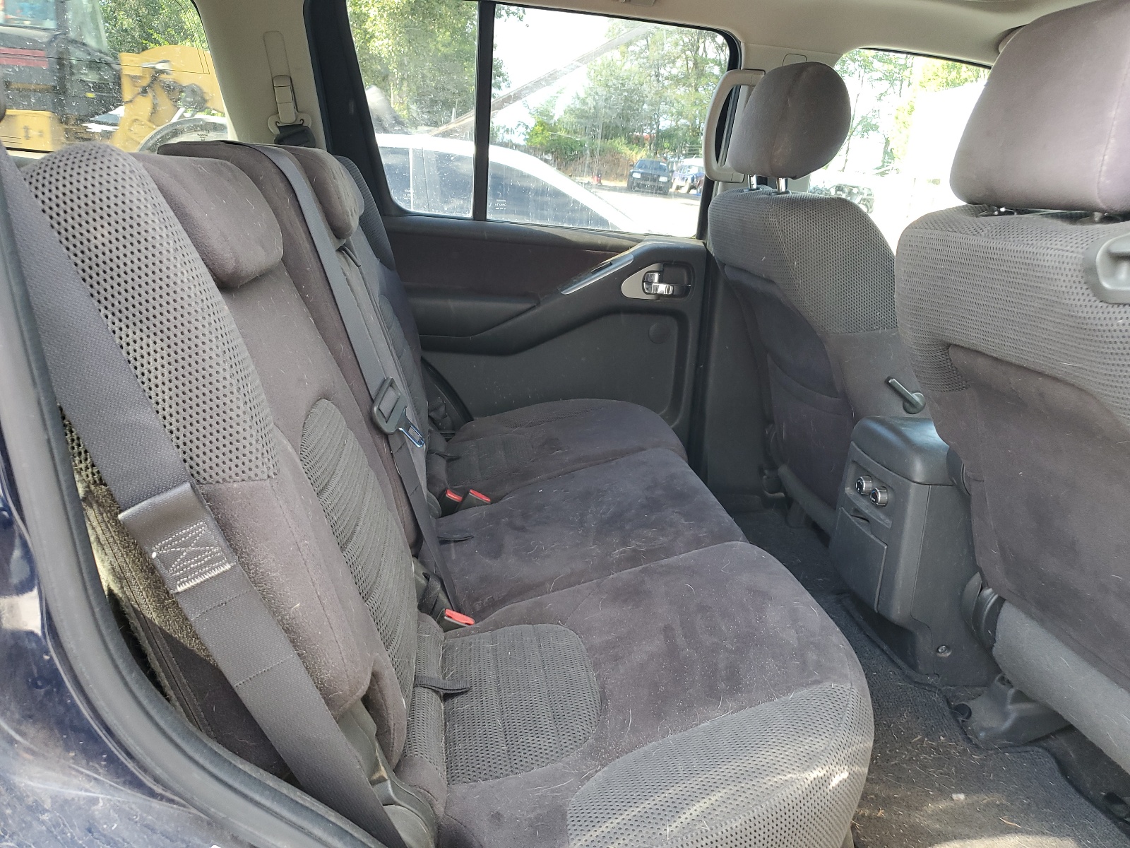 5N1AR18W46C666273 2006 Nissan Pathfinder Le