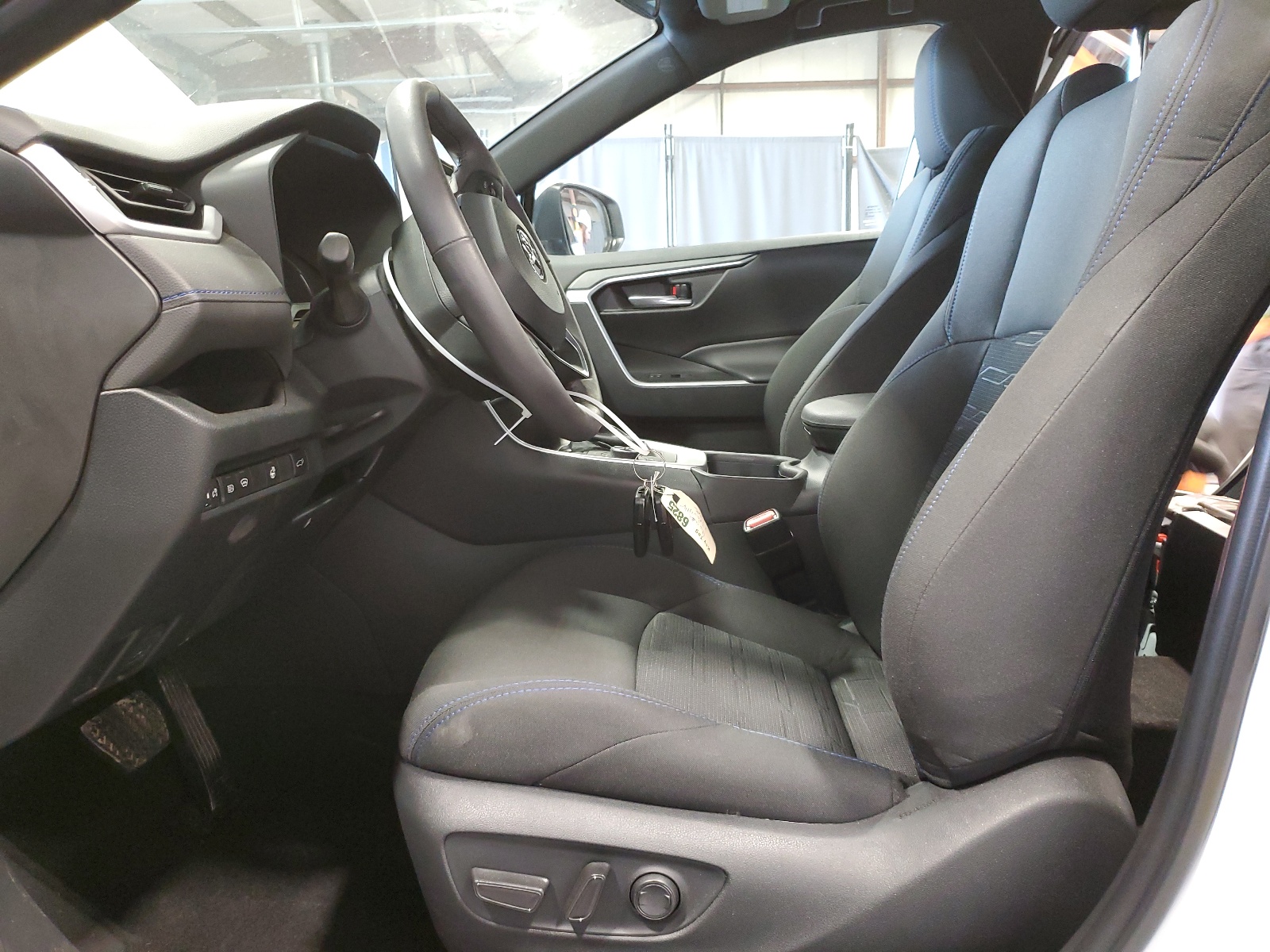 4T3T6RFV8PU121545 2023 Toyota Rav4 Se