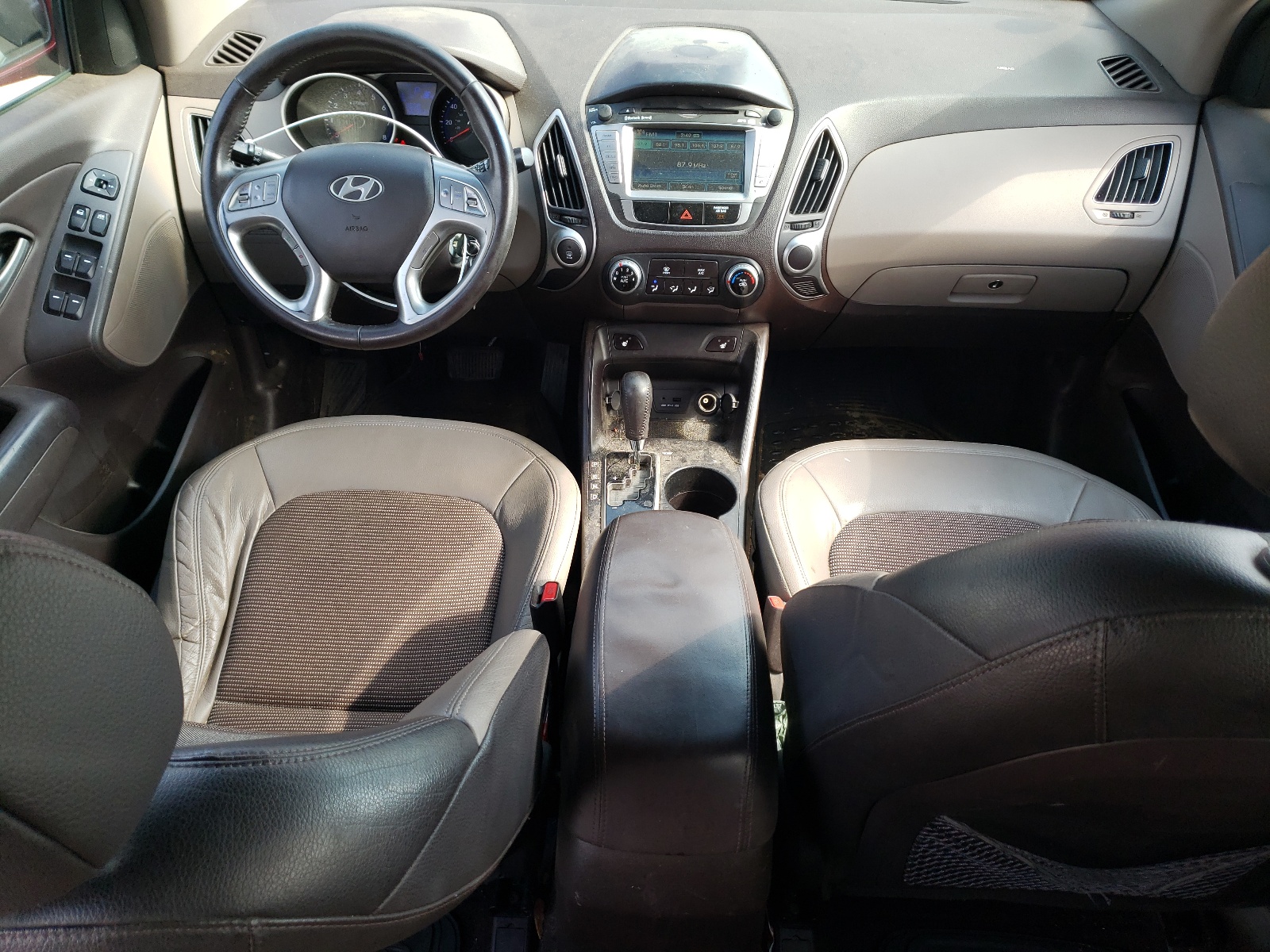 KM8JUCAC8BU315011 2011 Hyundai Tucson Gls