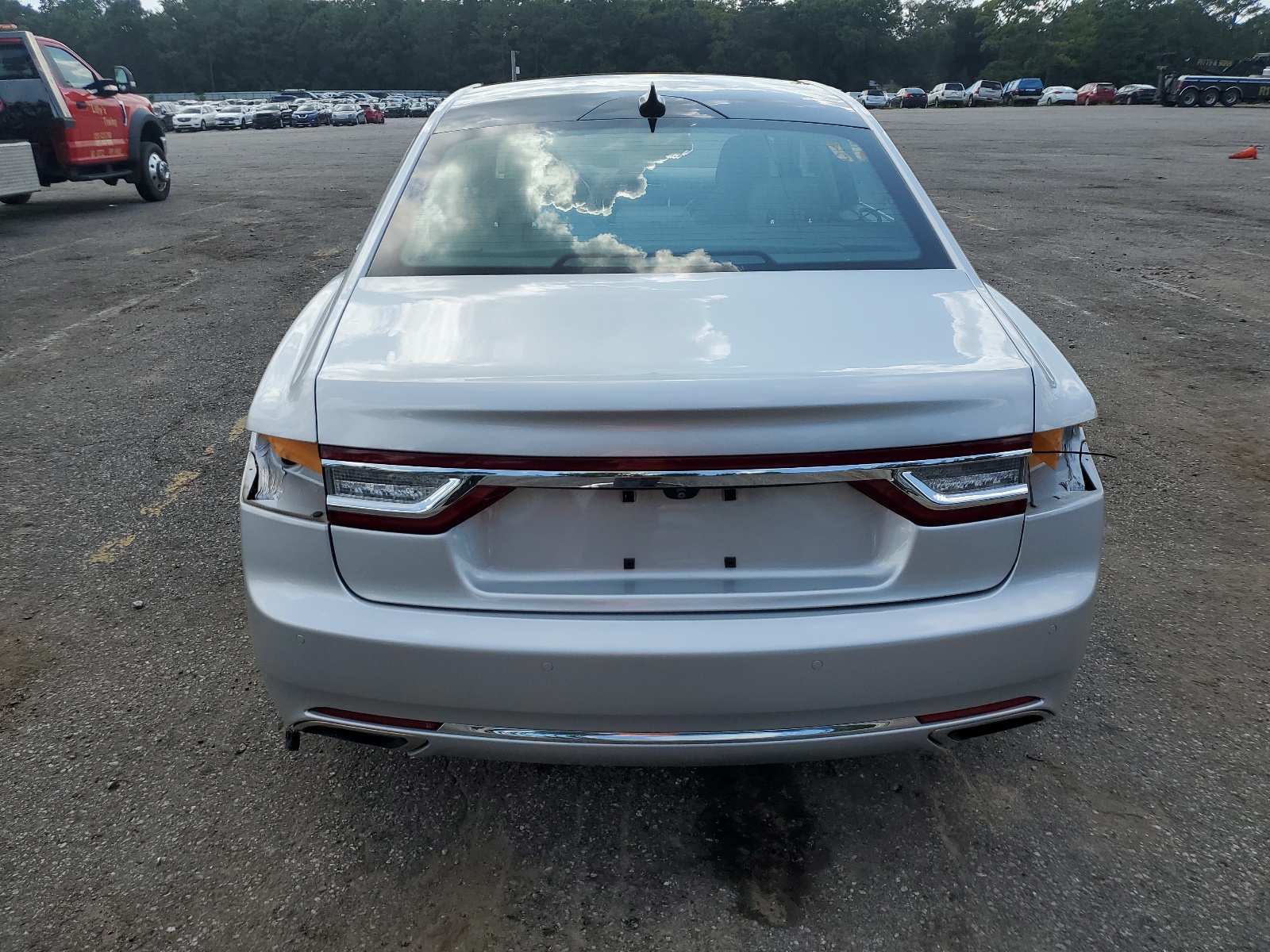 1LN6L9RP5K5600231 2019 Lincoln Continental Reserve