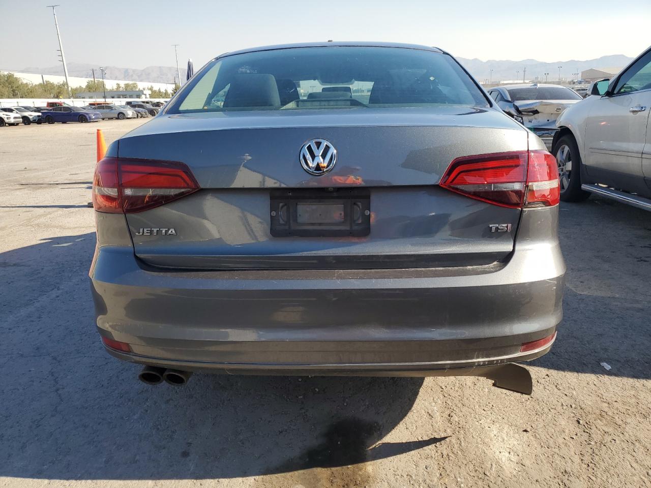 VIN 3VW2B7AJ8JM263674 2018 VOLKSWAGEN JETTA no.6