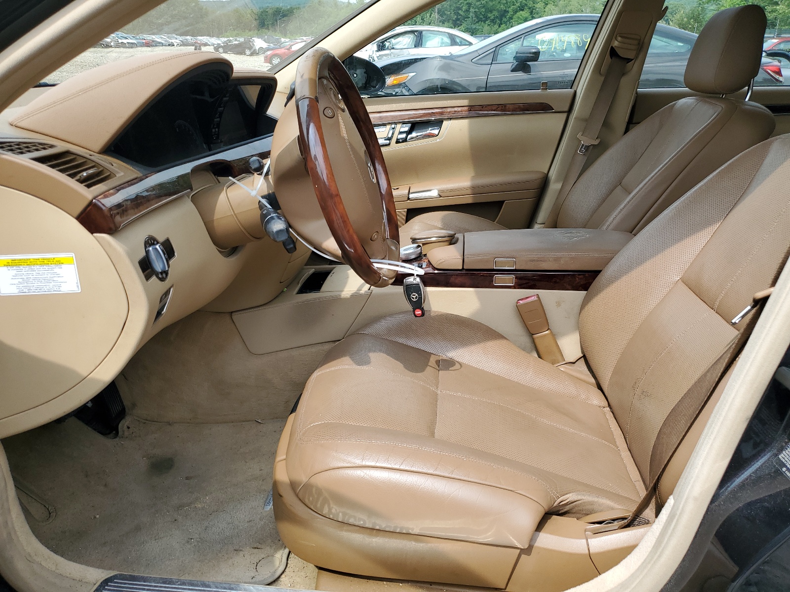 WDDNG86X79A244150 2009 Mercedes-Benz S 550 4Matic