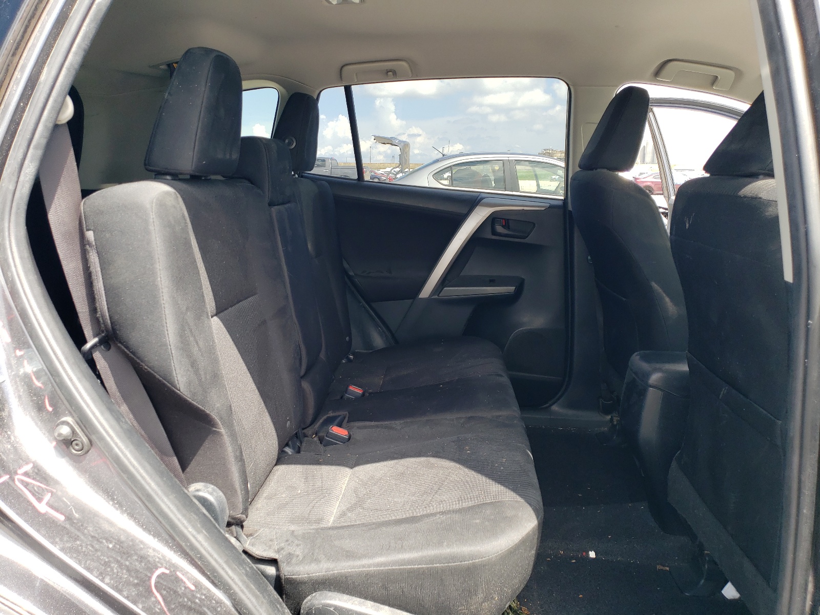 JTMZFREV8GJ085513 2016 Toyota Rav4 Le