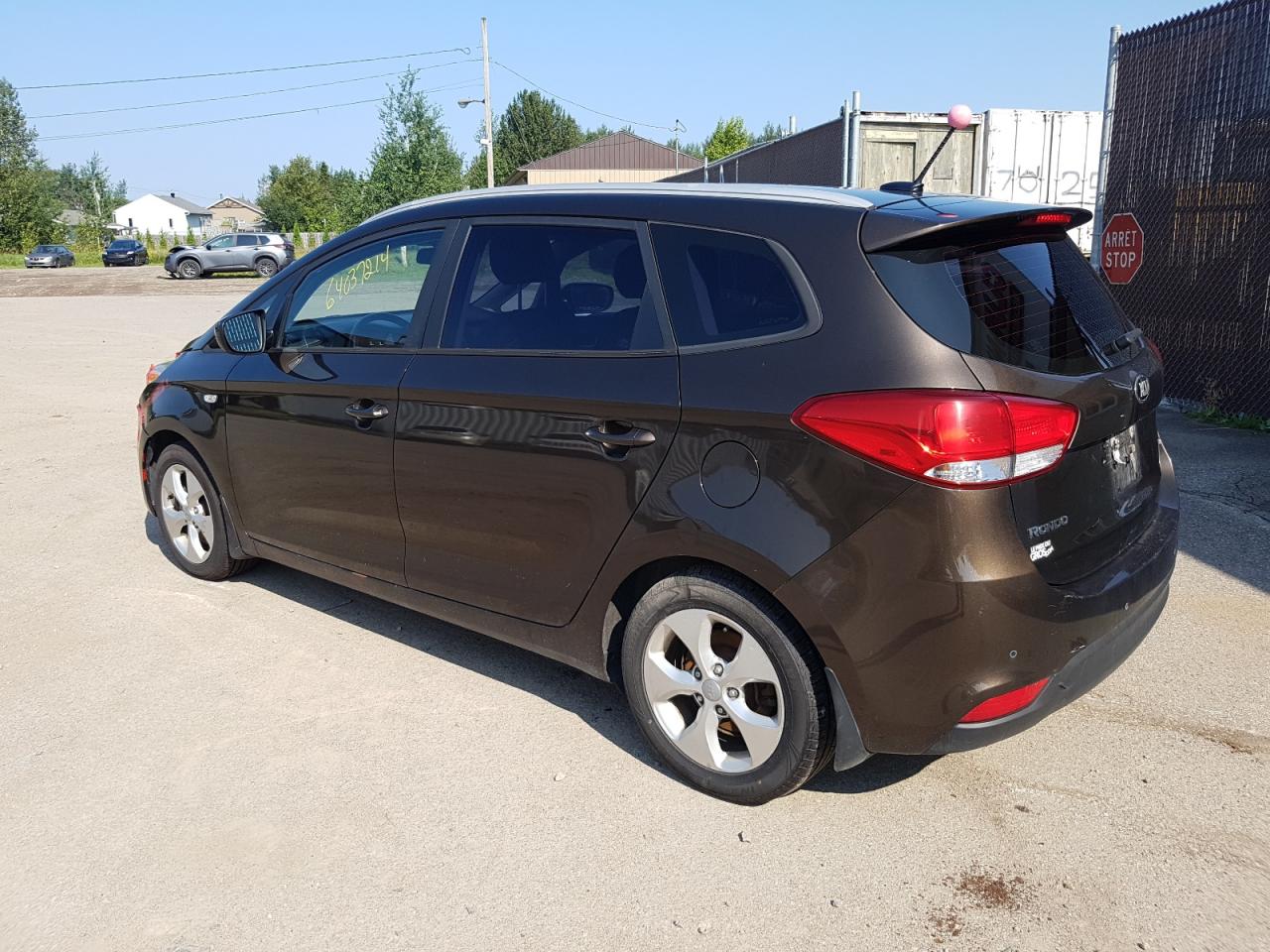 2015 Kia Rondo VIN: KNAHT8A37F7118254 Lot: 64037214