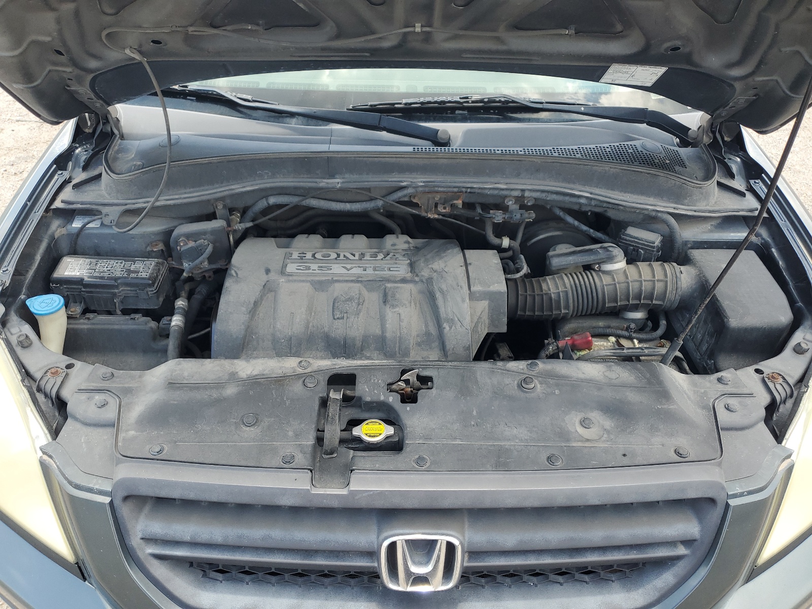 5FNYF18625B044381 2005 Honda Pilot Exl