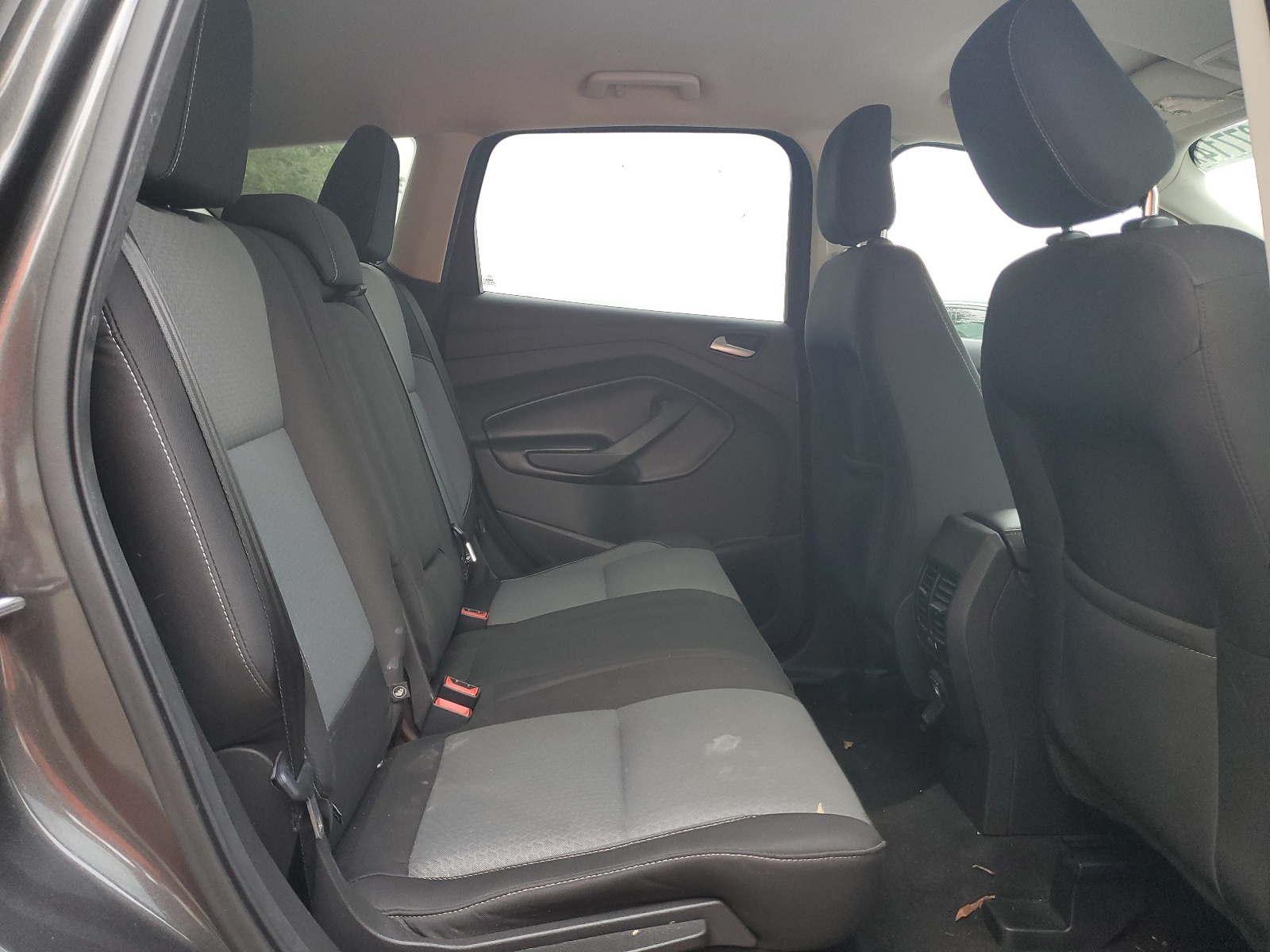 1FMCU0GD8JUC89984 2018 Ford Escape Se