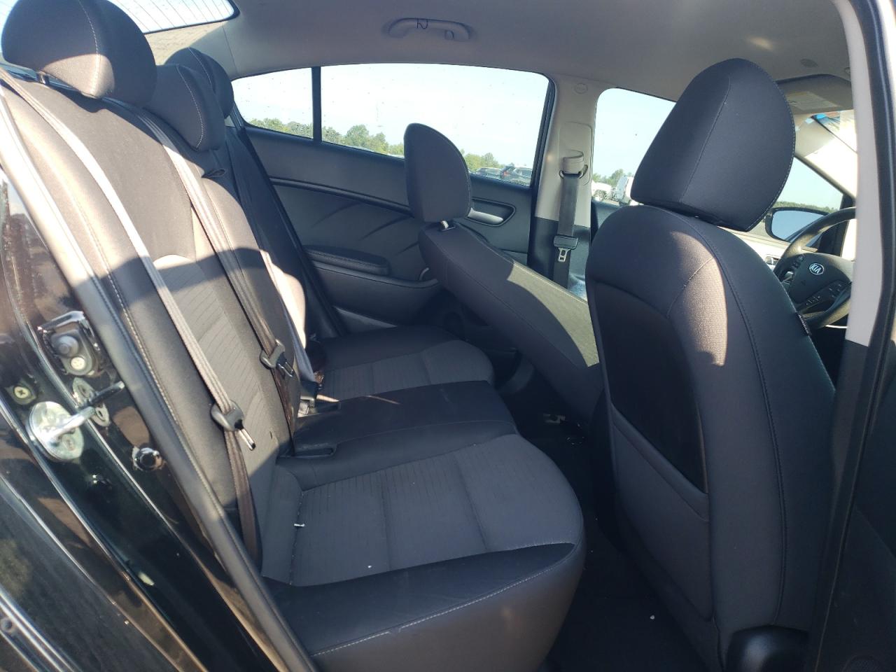 2017 Kia Forte Lx VIN: 3KPFL4A7XHE038374 Lot: 61397764