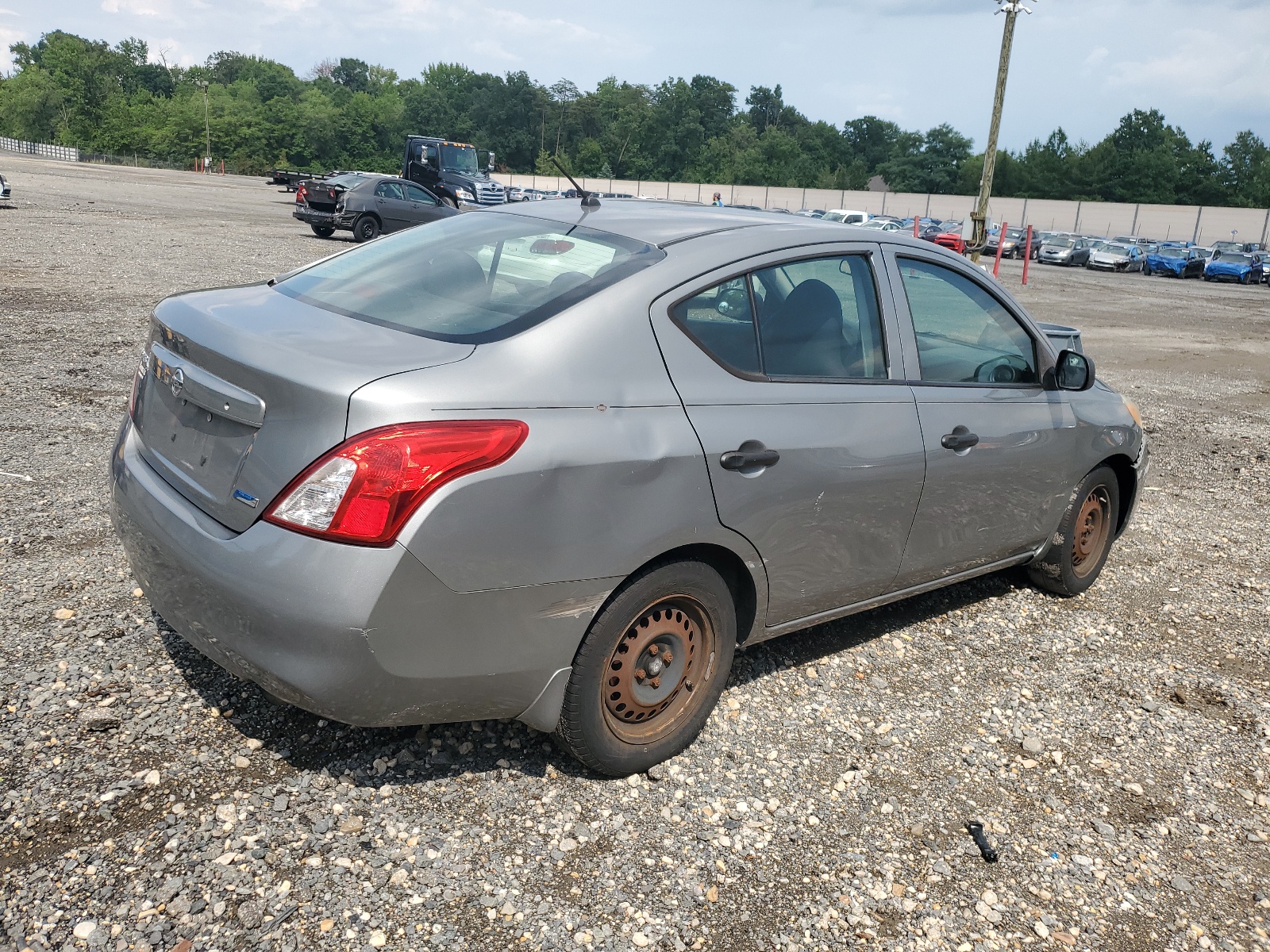 2012 Nissan Versa S vin: 3N1CN7AP1CL888982