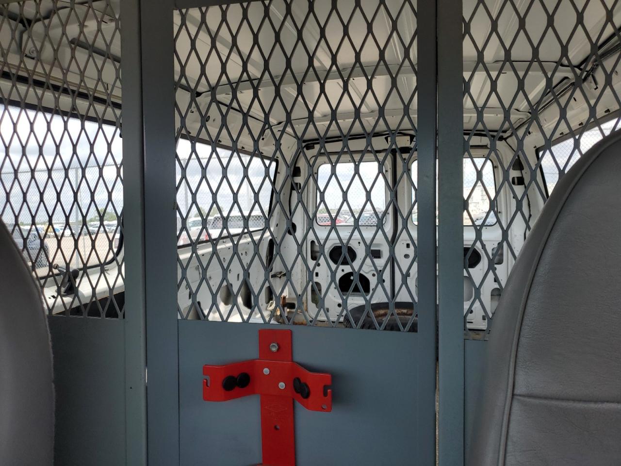 1998 Ford Econoline E150 Van VIN: 1FTRE1425WHA04422 Lot: 64012574