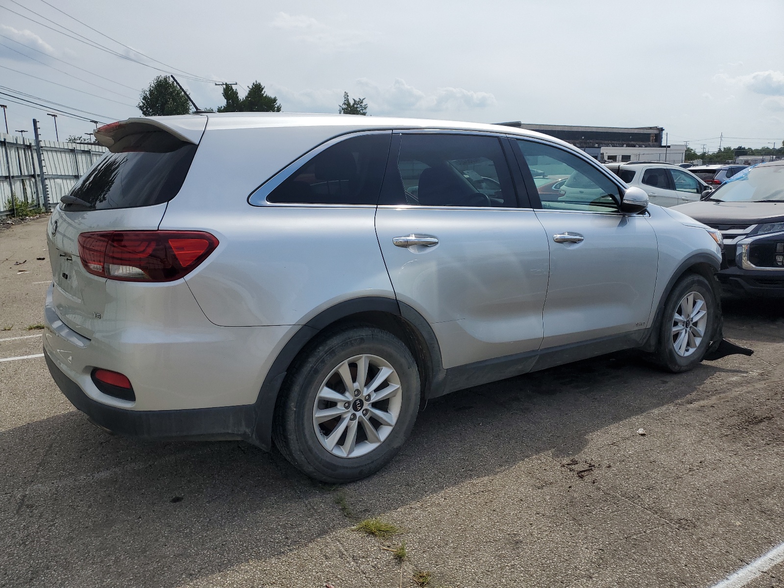 2019 Kia Sorento Lx vin: 5XYPGDA5XKG493274