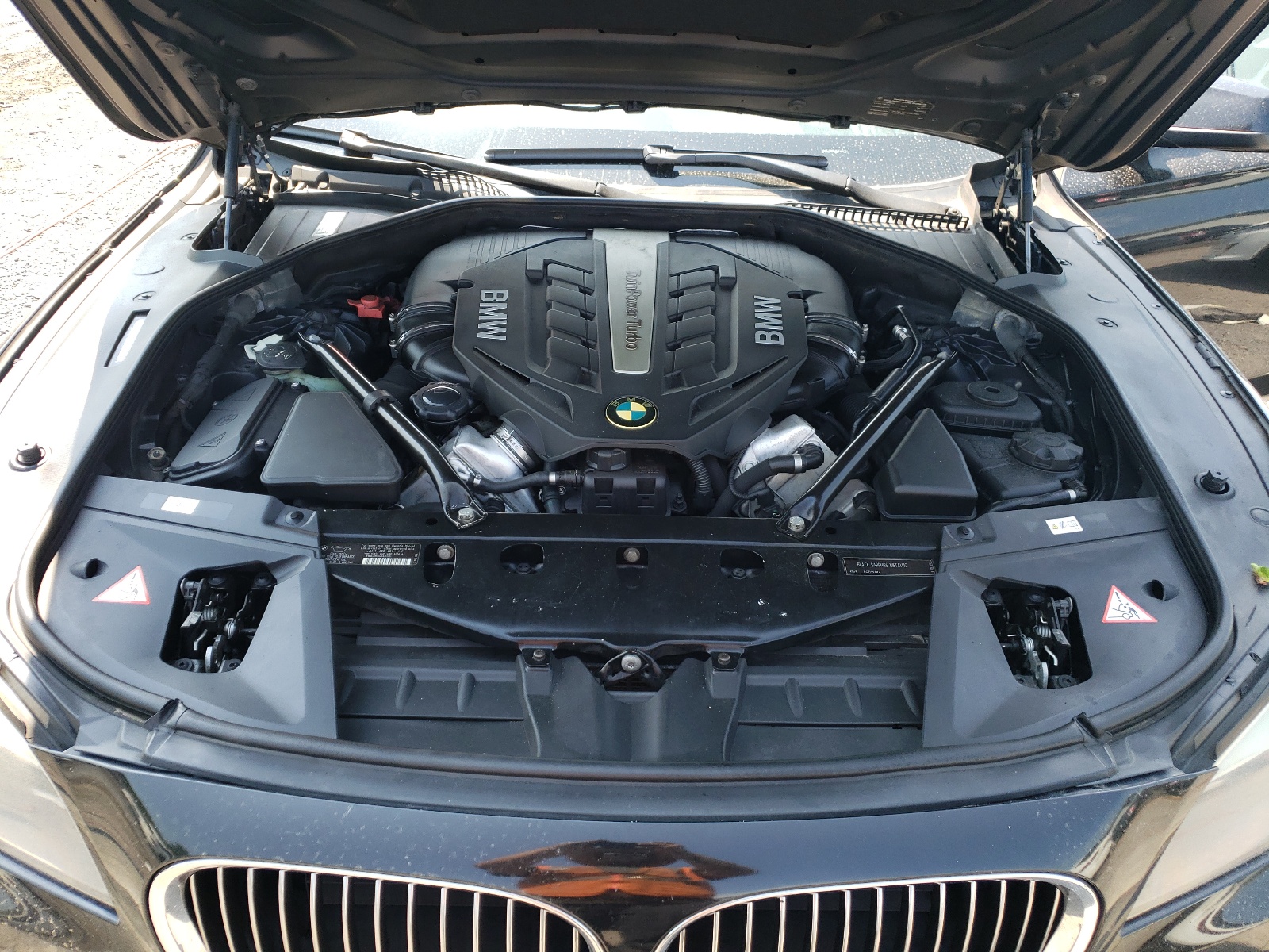 WBAKC8C52CC435284 2012 BMW 750 Lxi