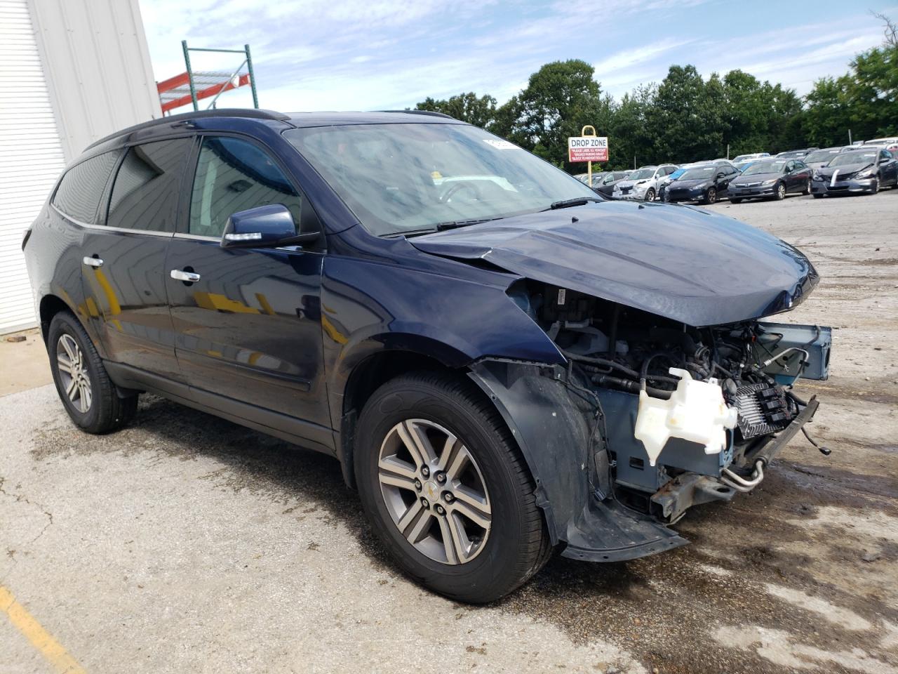 VIN 1GNKVHKD7HJ291067 2017 CHEVROLET TRAVERSE no.4