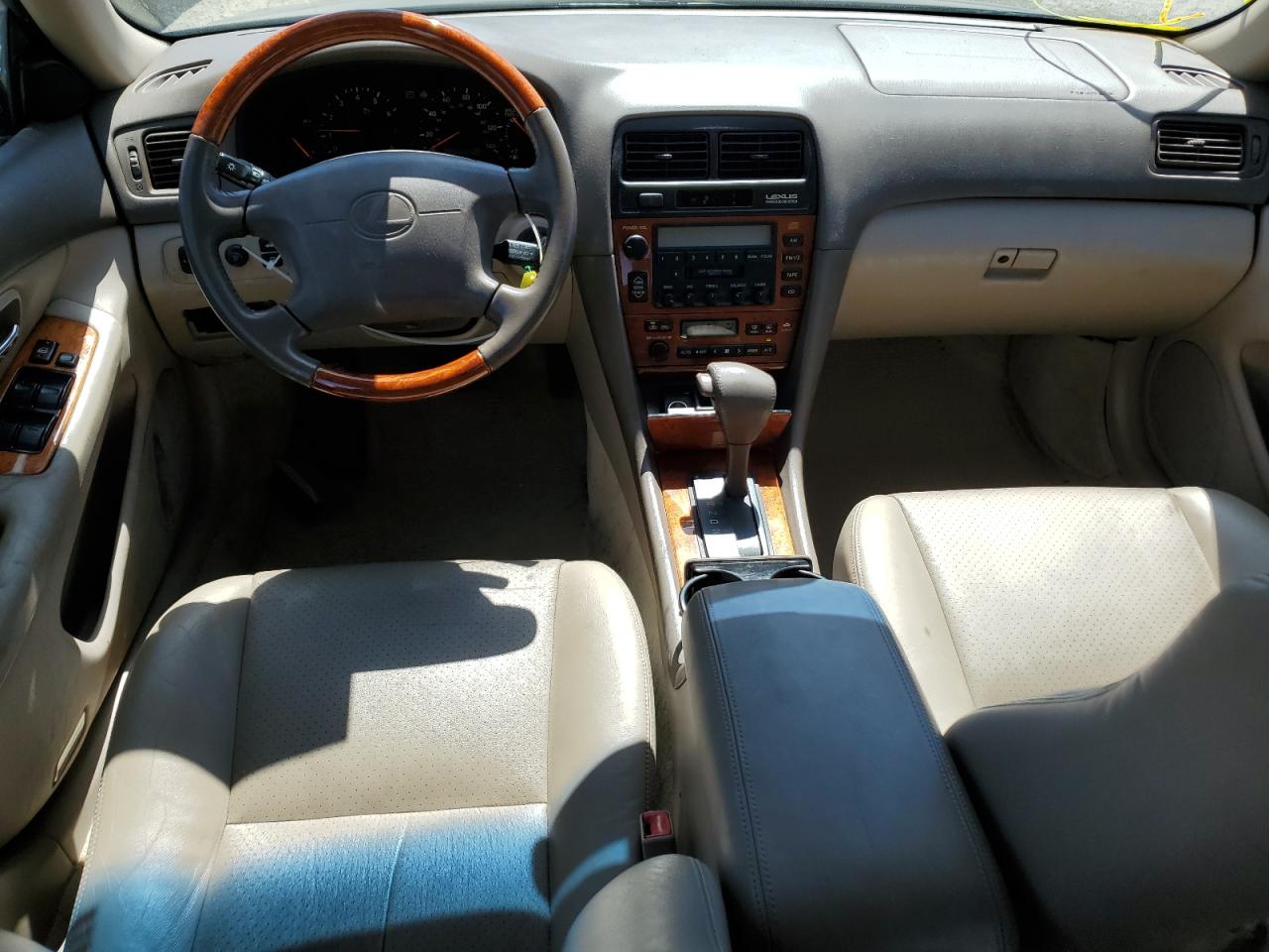 2001 Lexus Es 300 VIN: JT8BF28G610318970 Lot: 65025094