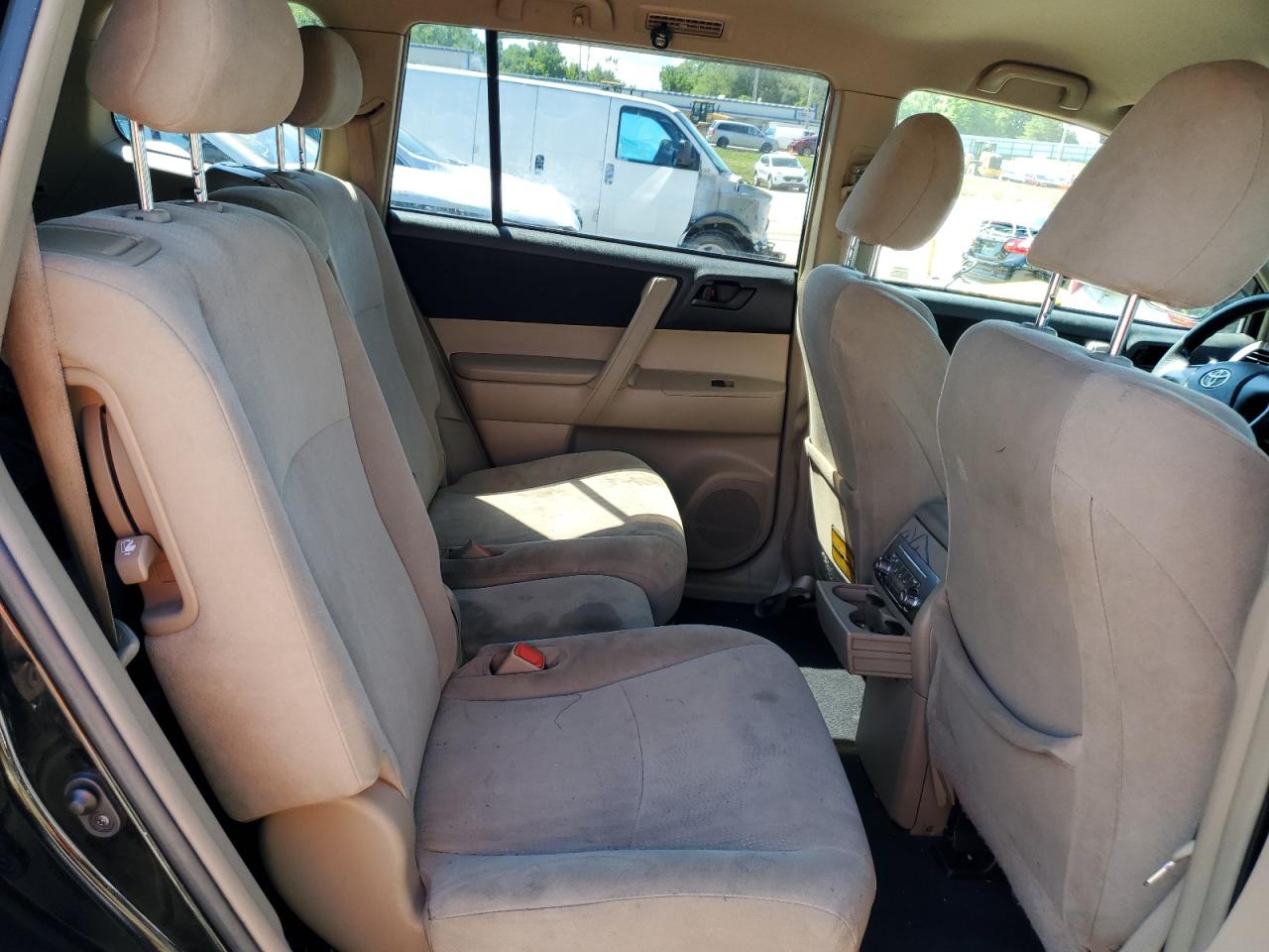 2011 Toyota Highlander Base VIN: 5TDZK3EH8BS025259 Lot: 61515784