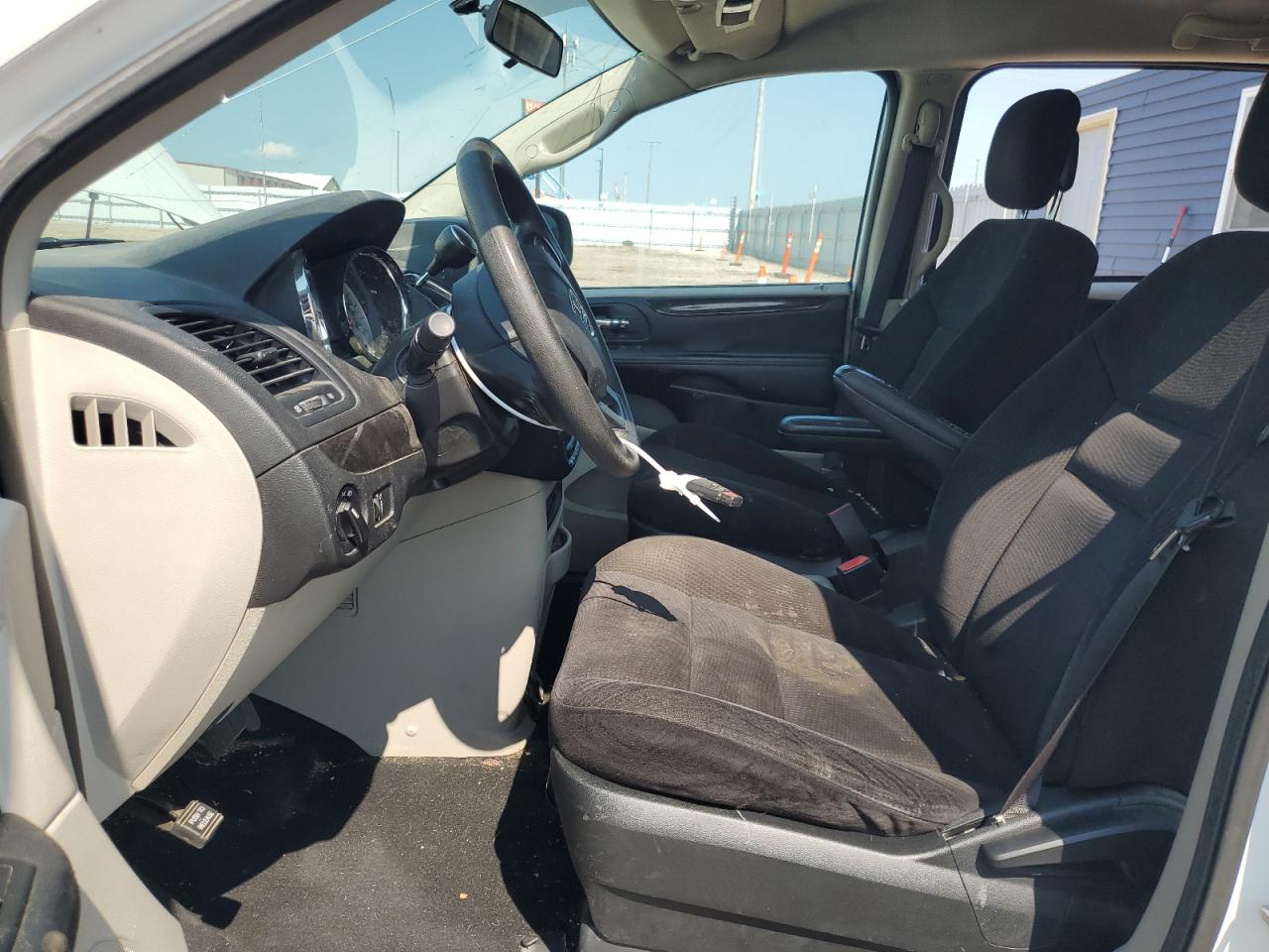 2015 Dodge Caravan - Image 7