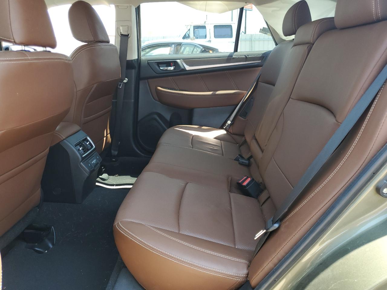 2018 Subaru Outback Touring VIN: 4S4BSATC4J3215732 Lot: 63006604